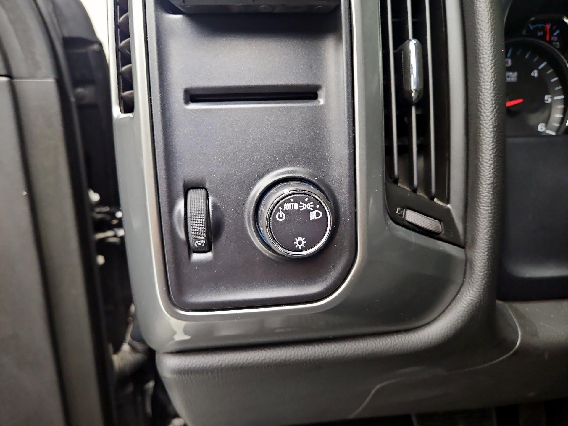 Thumbnail: 2014 Chevrolet Silverado 1500 - 13
