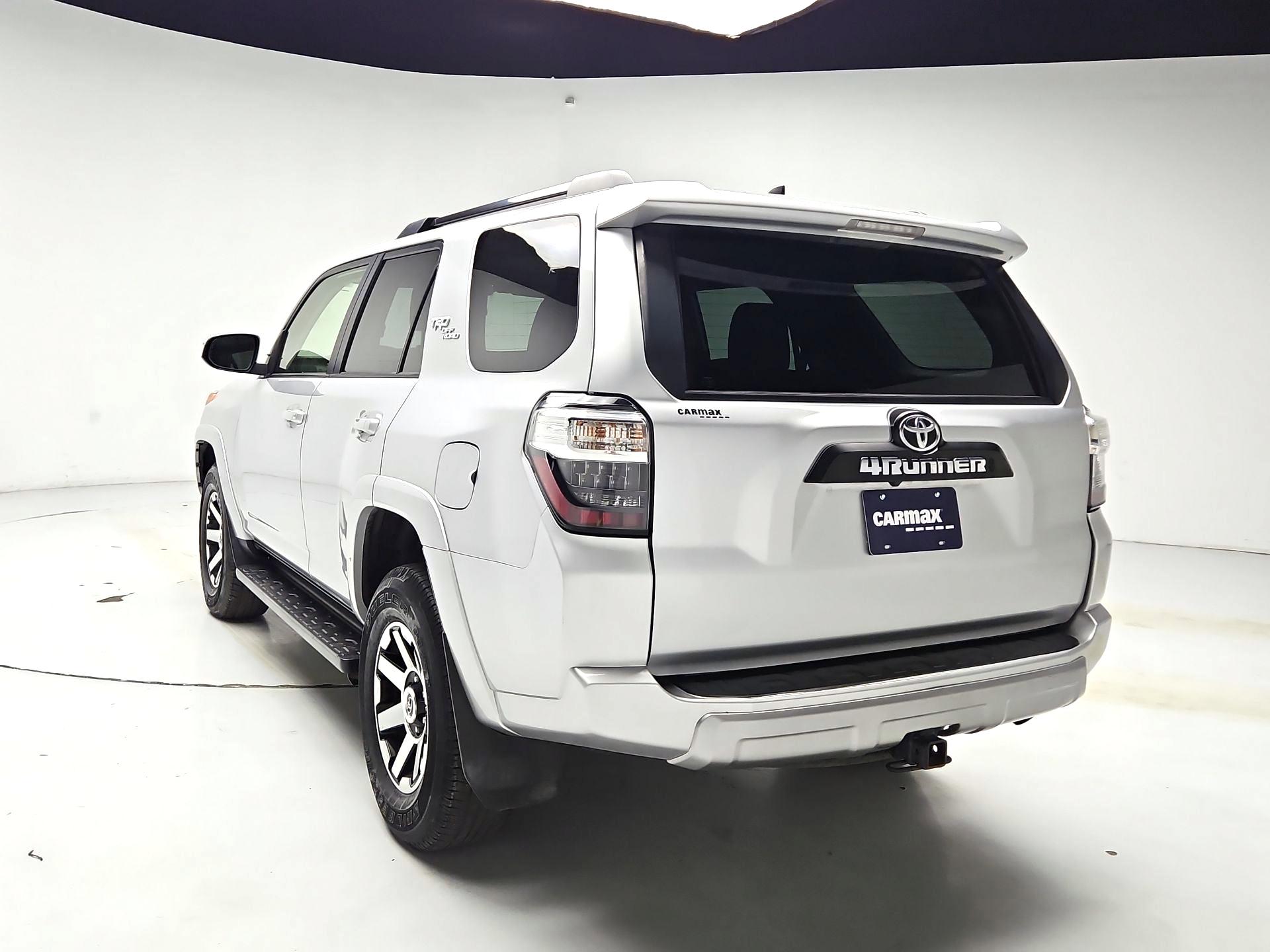 Thumbnail: 2022 Toyota 4Runner - 7