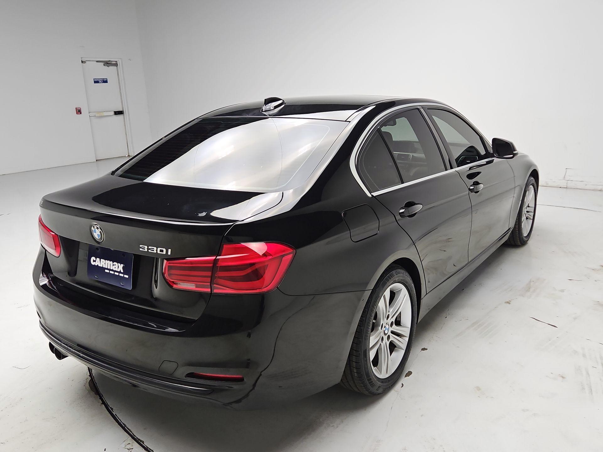 Thumbnail: 2018 BMW 3 Series - 5