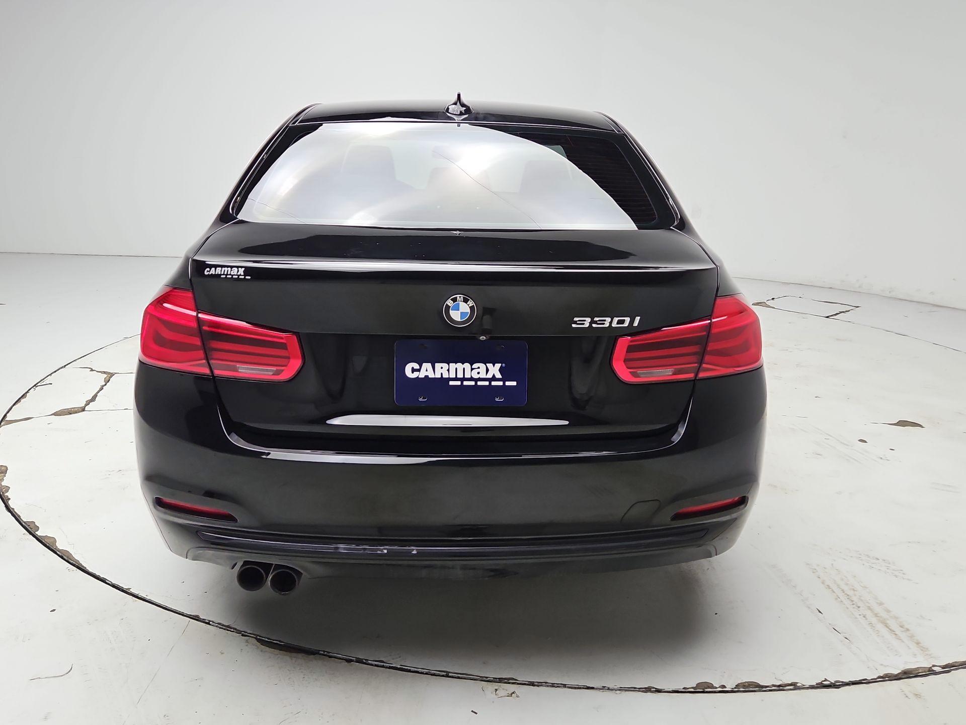 Thumbnail: 2018 BMW 3 Series - 6