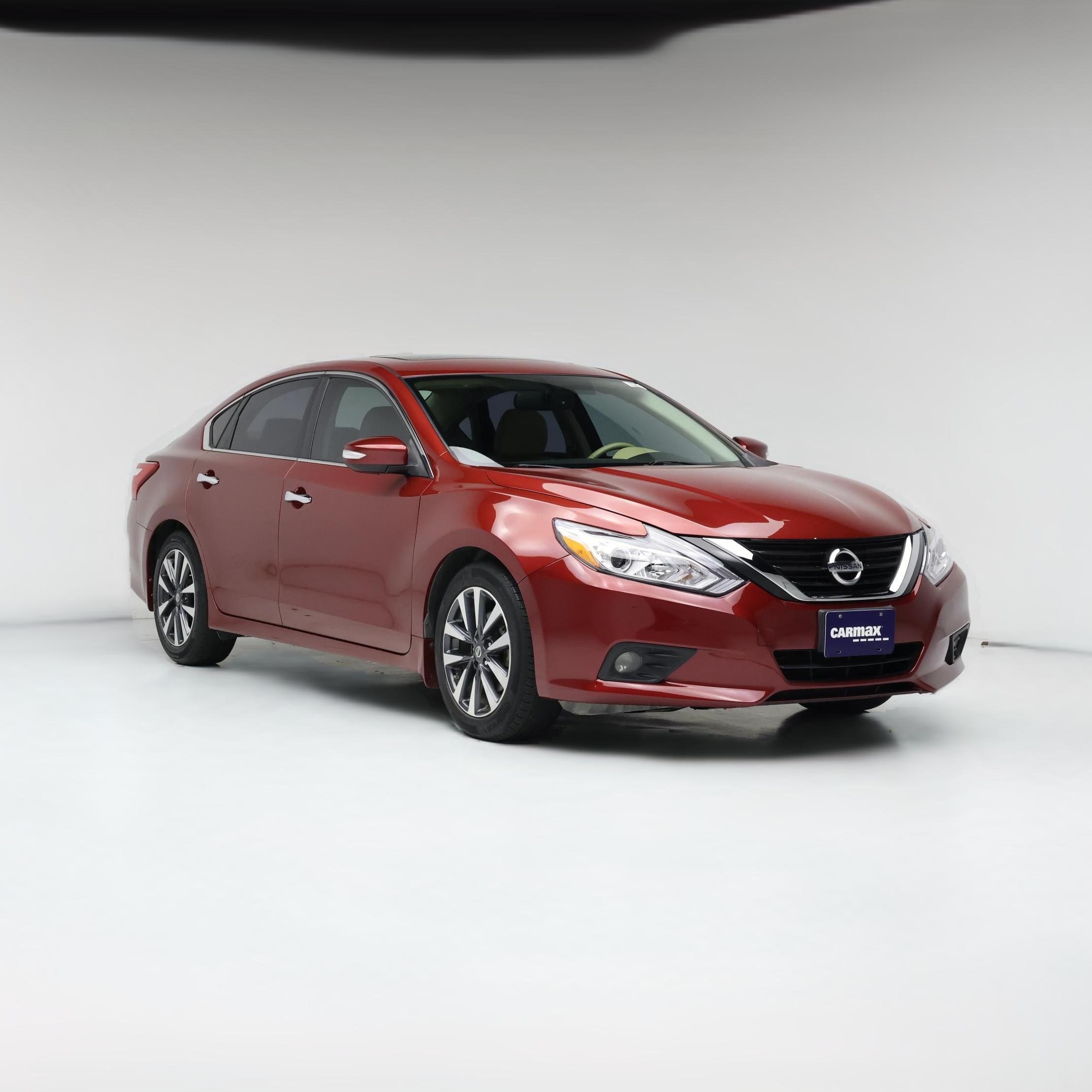 Thumbnail: 2016 Nissan Altima - 1