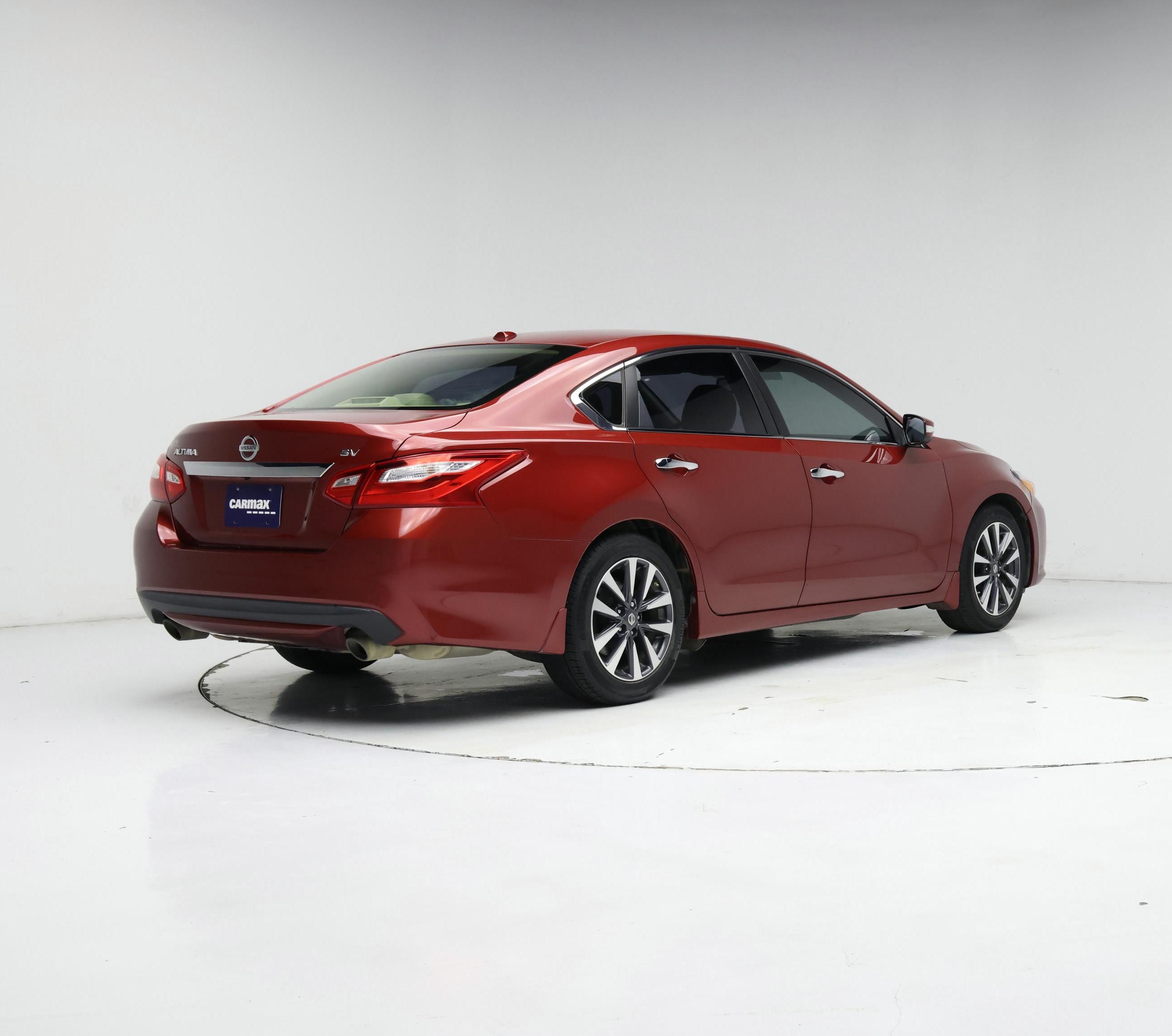 Thumbnail: 2016 Nissan Altima - 8