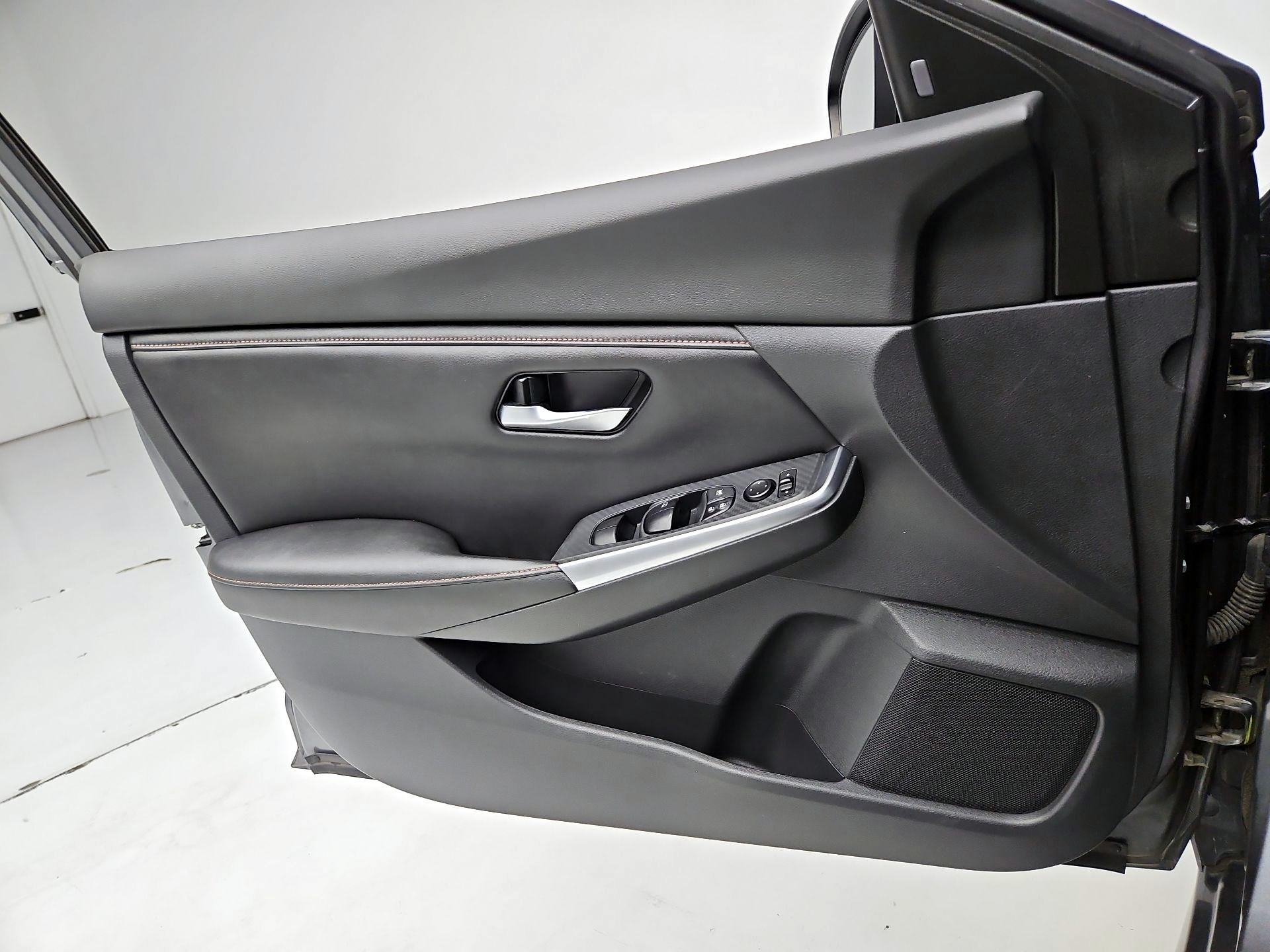 Thumbnail: 2021 Nissan Sentra - 12