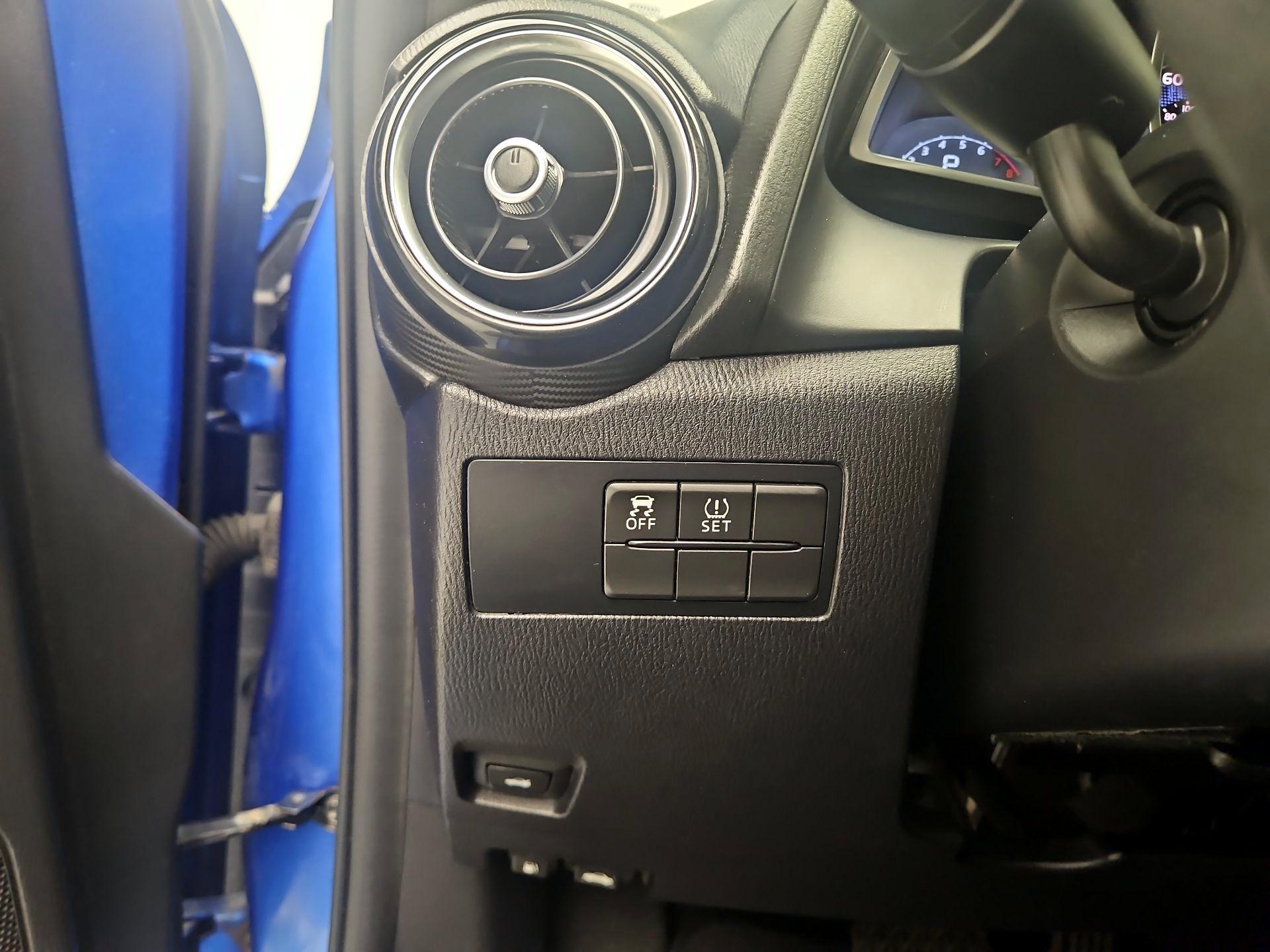 Thumbnail: 2016 Scion iA - 13