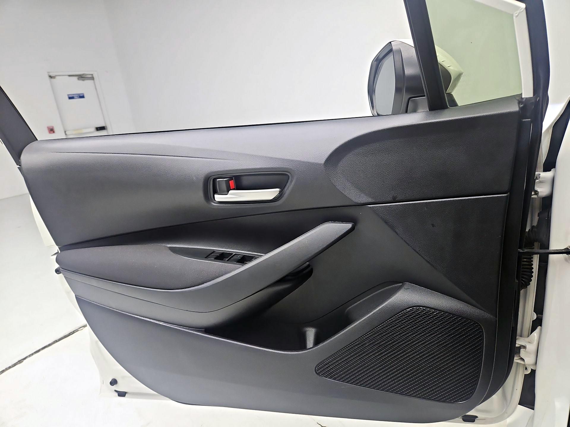 Thumbnail: 2021 Toyota Corolla - 10