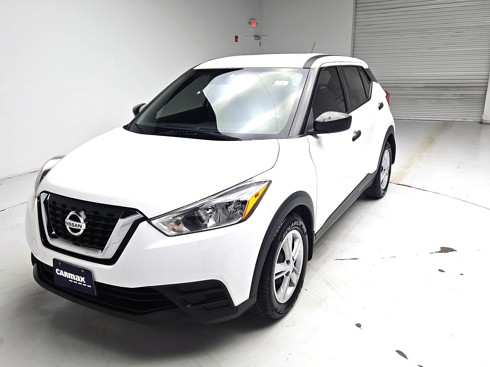 Thumbnail: 2020 Nissan Kicks - 3