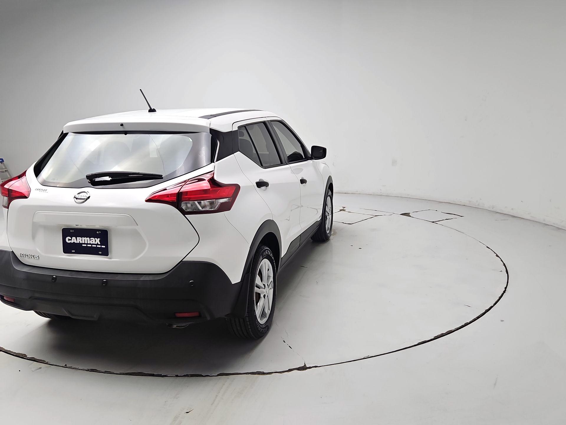 Thumbnail: 2020 Nissan Kicks - 5