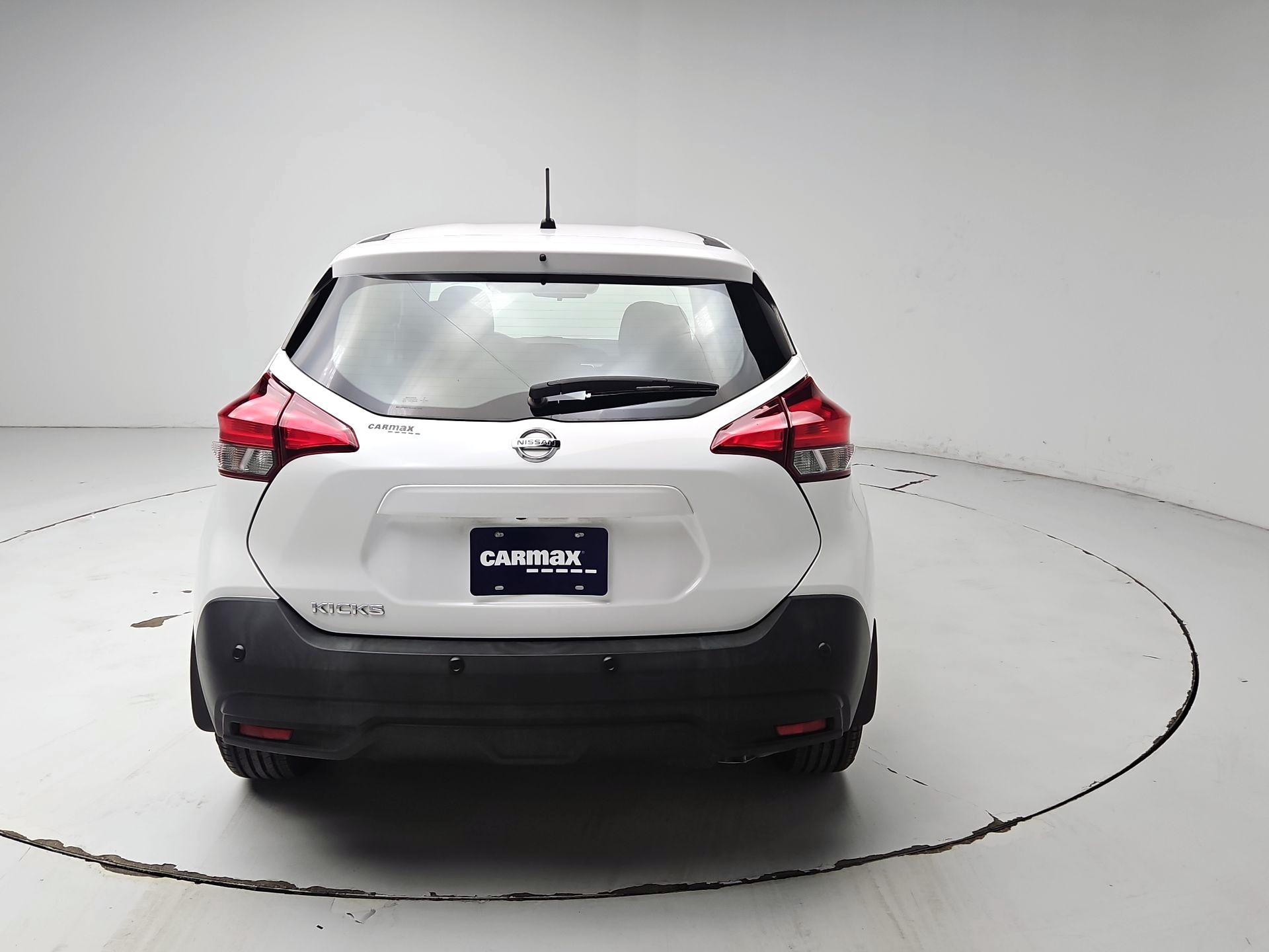 Thumbnail: 2020 Nissan Kicks - 6