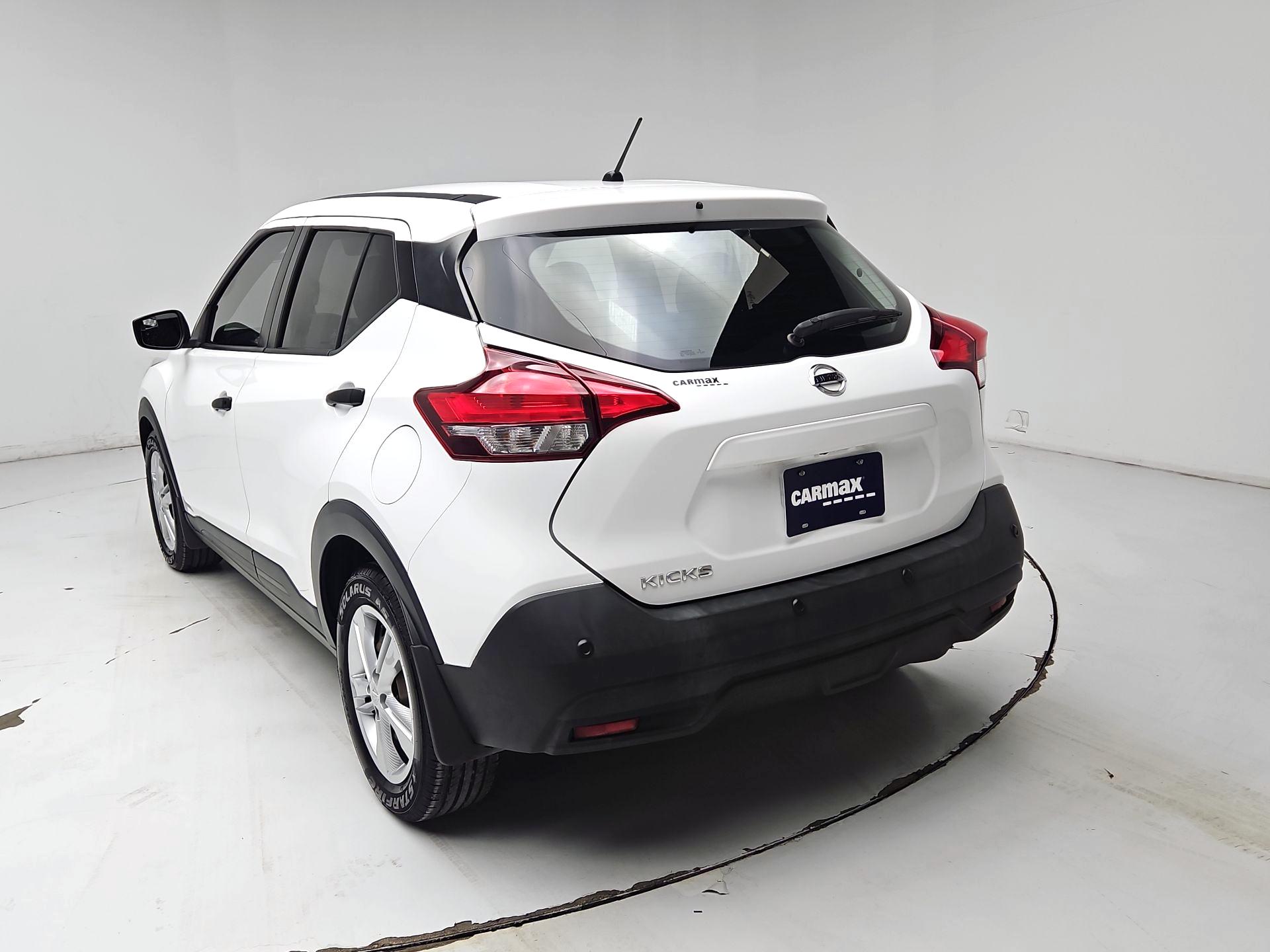 Thumbnail: 2020 Nissan Kicks - 7