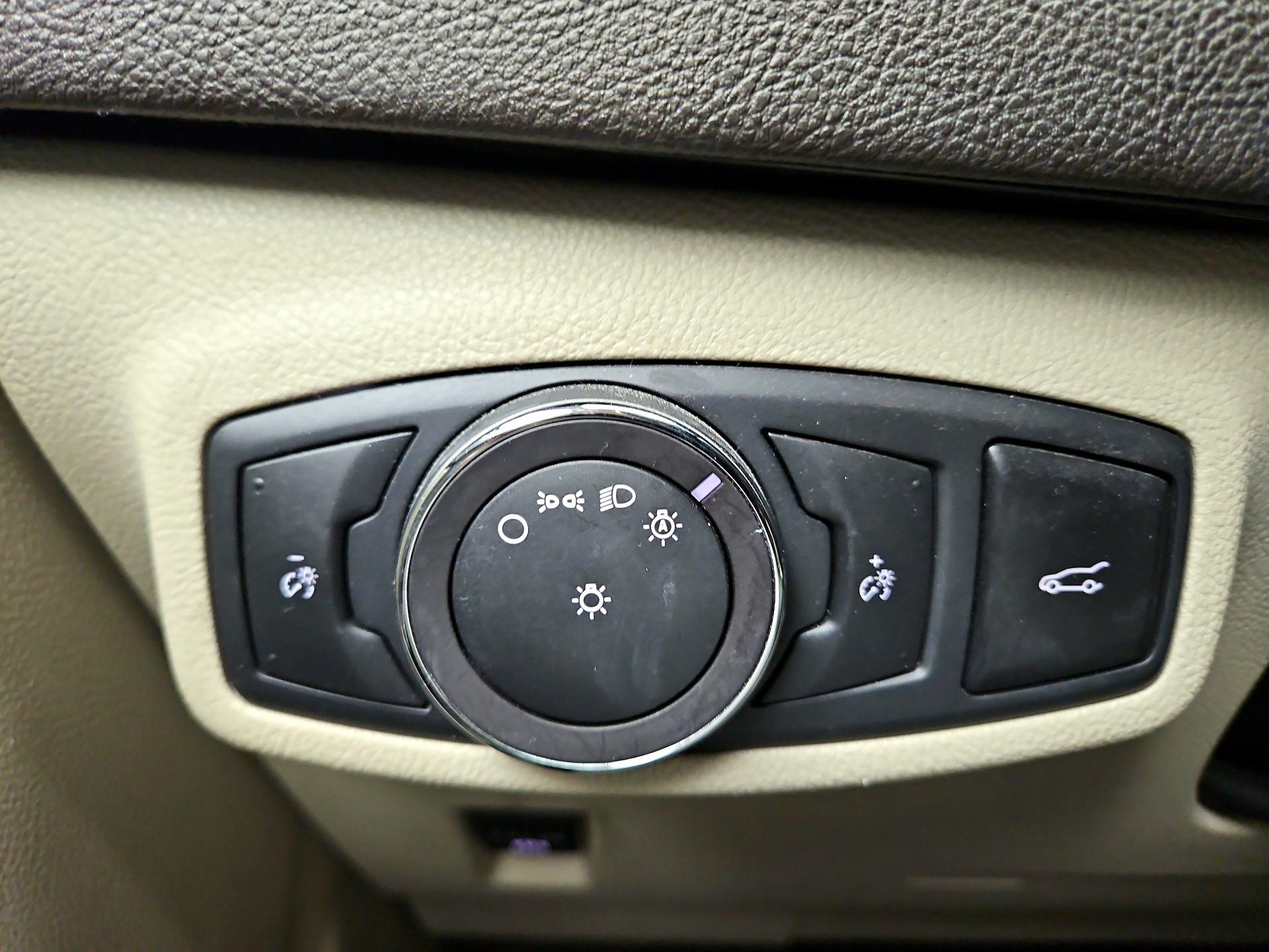 Thumbnail: 2019 Lincoln MKC - 13