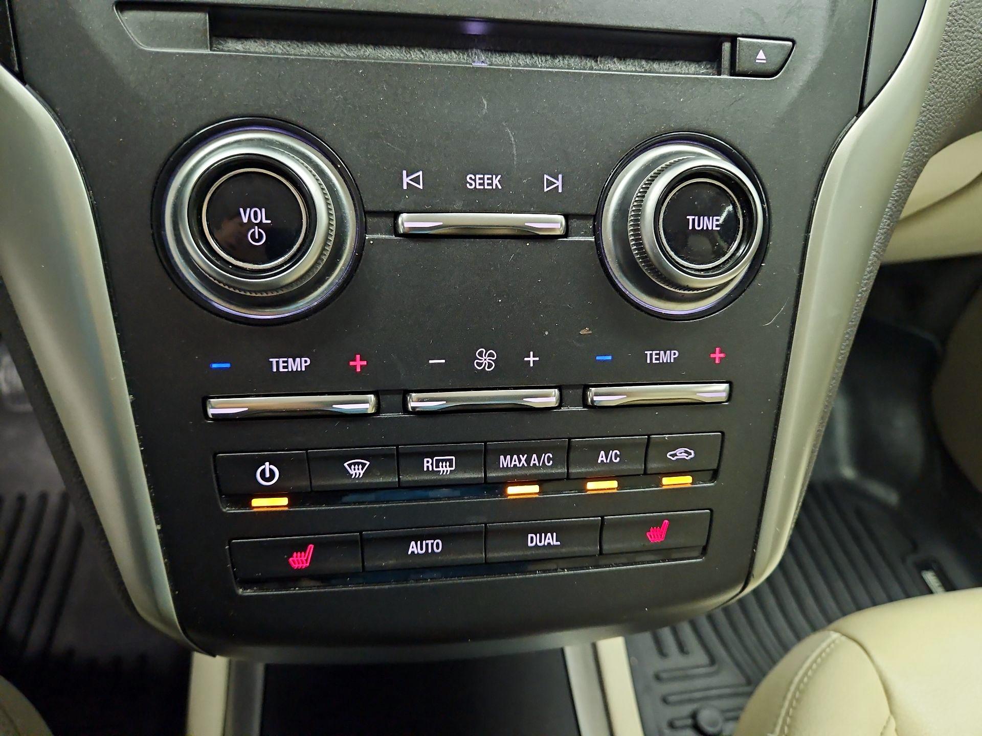 Thumbnail: 2019 Lincoln MKC - 16
