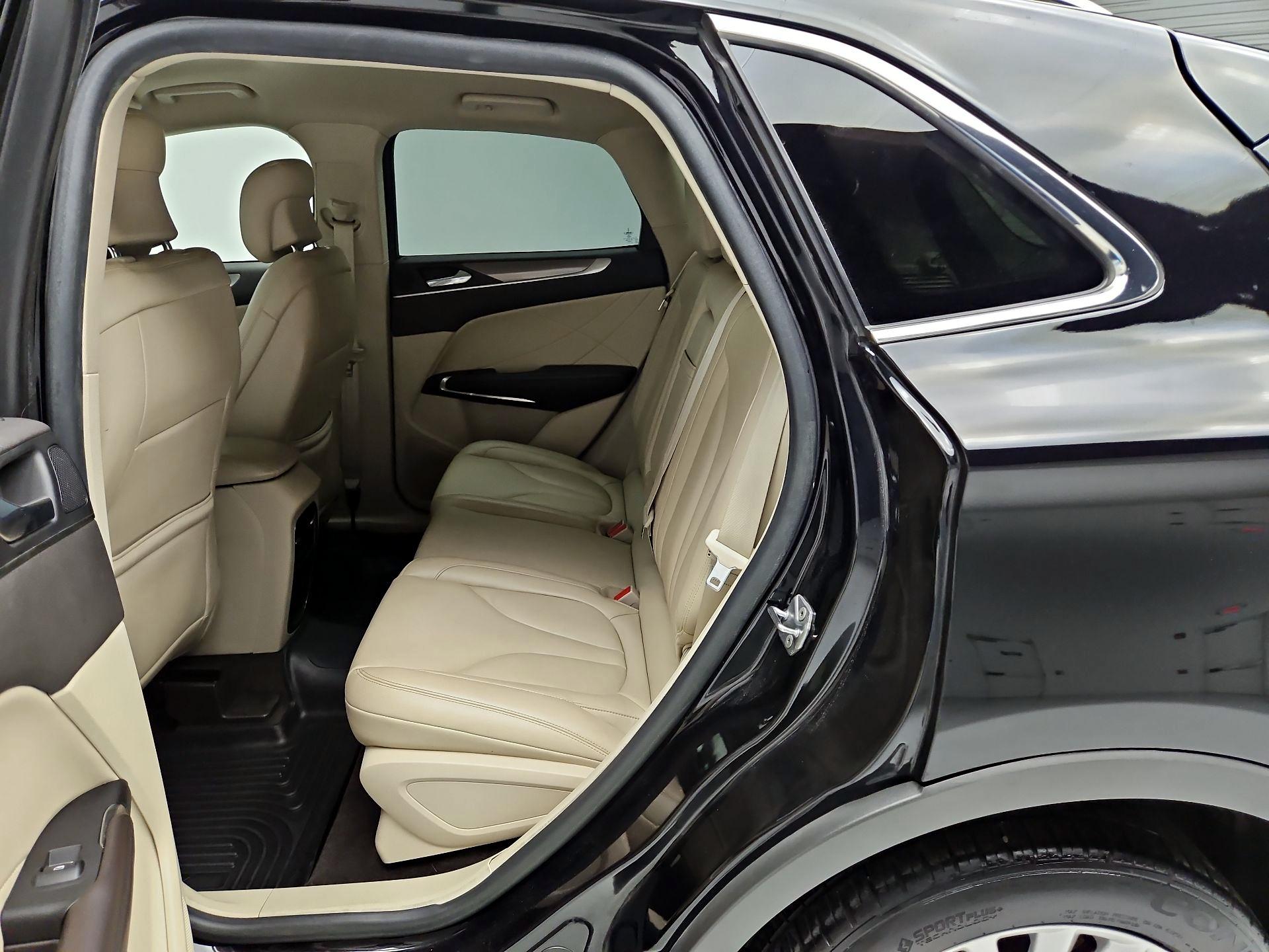 Thumbnail: 2019 Lincoln MKC - 19