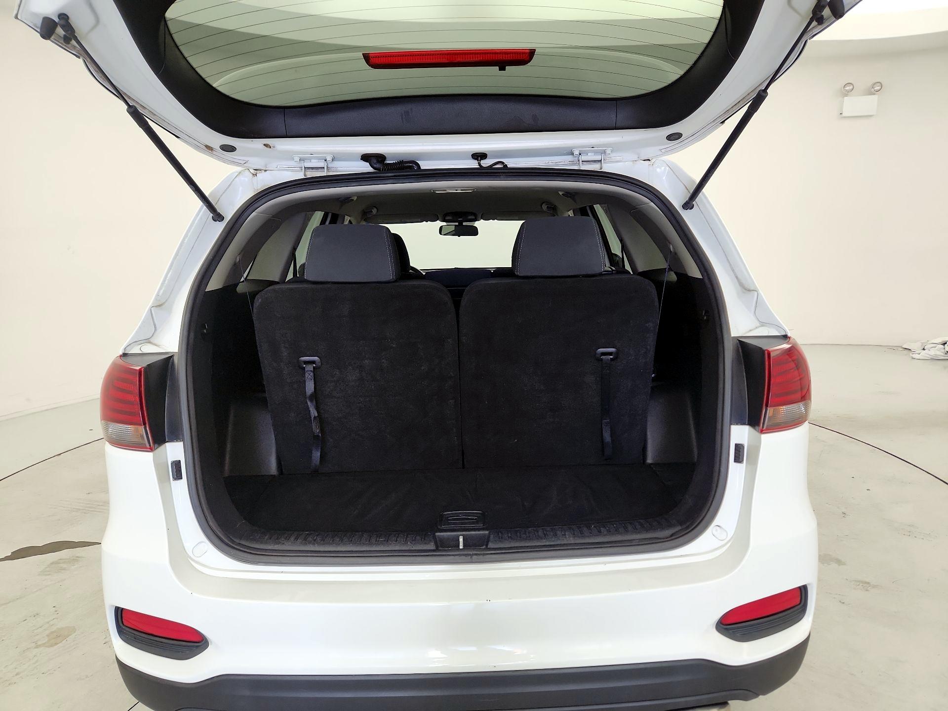Thumbnail: 2019 Kia Sorento - 20