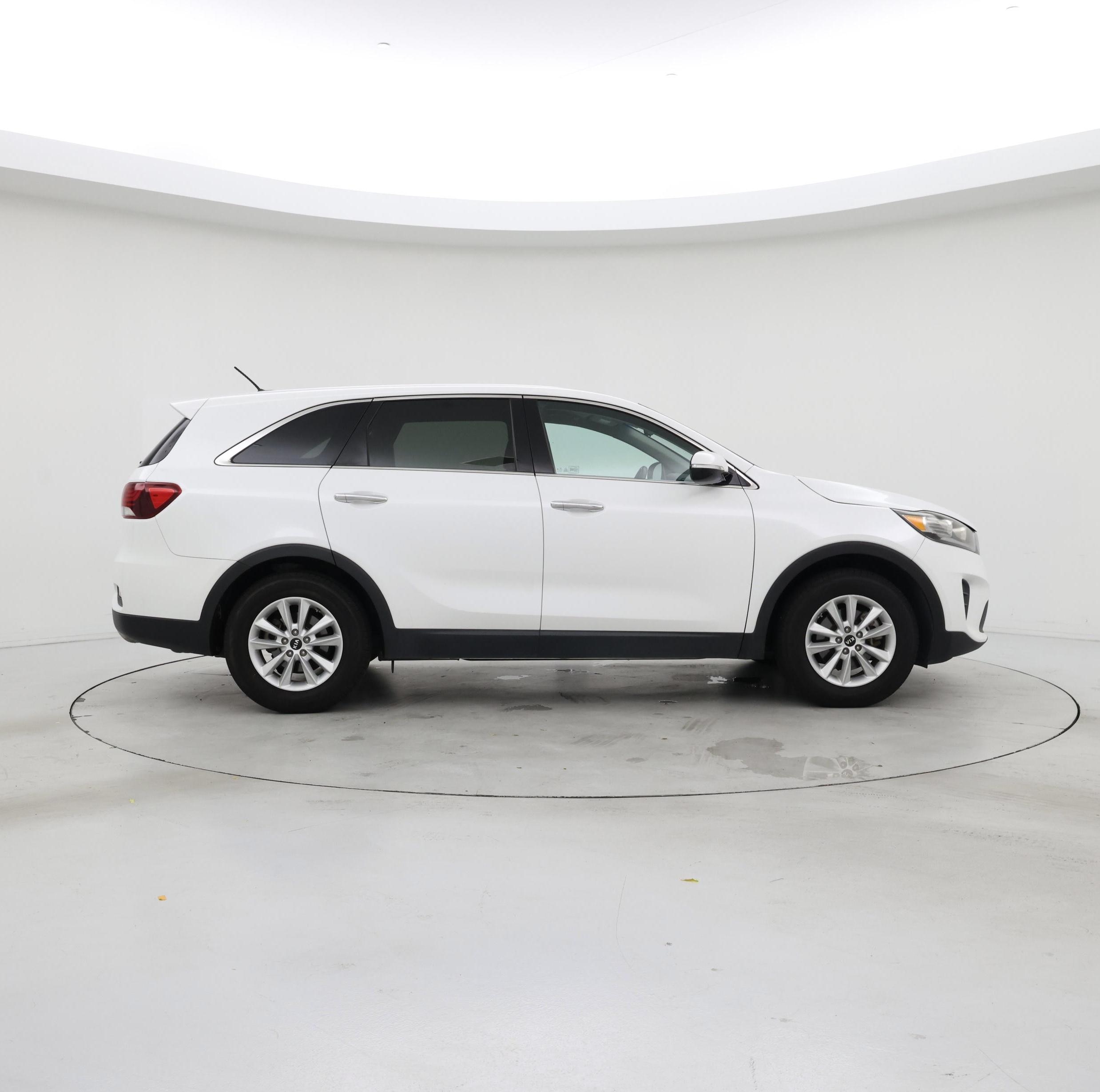 Thumbnail: 2019 Kia Sorento - 7