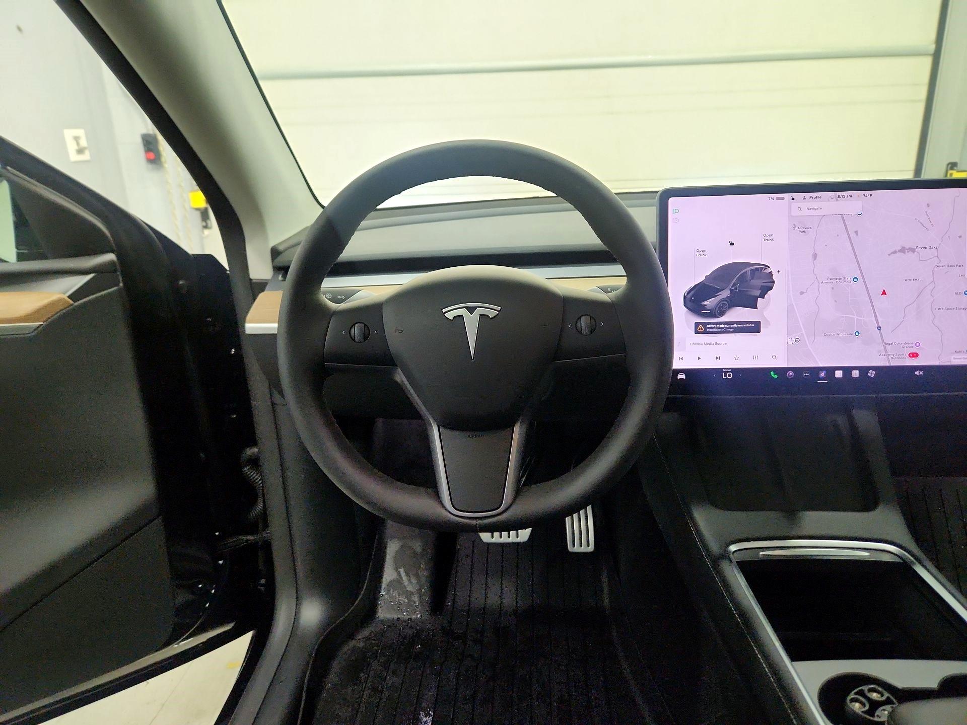 Thumbnail: 2025 Tesla Model Y - 10