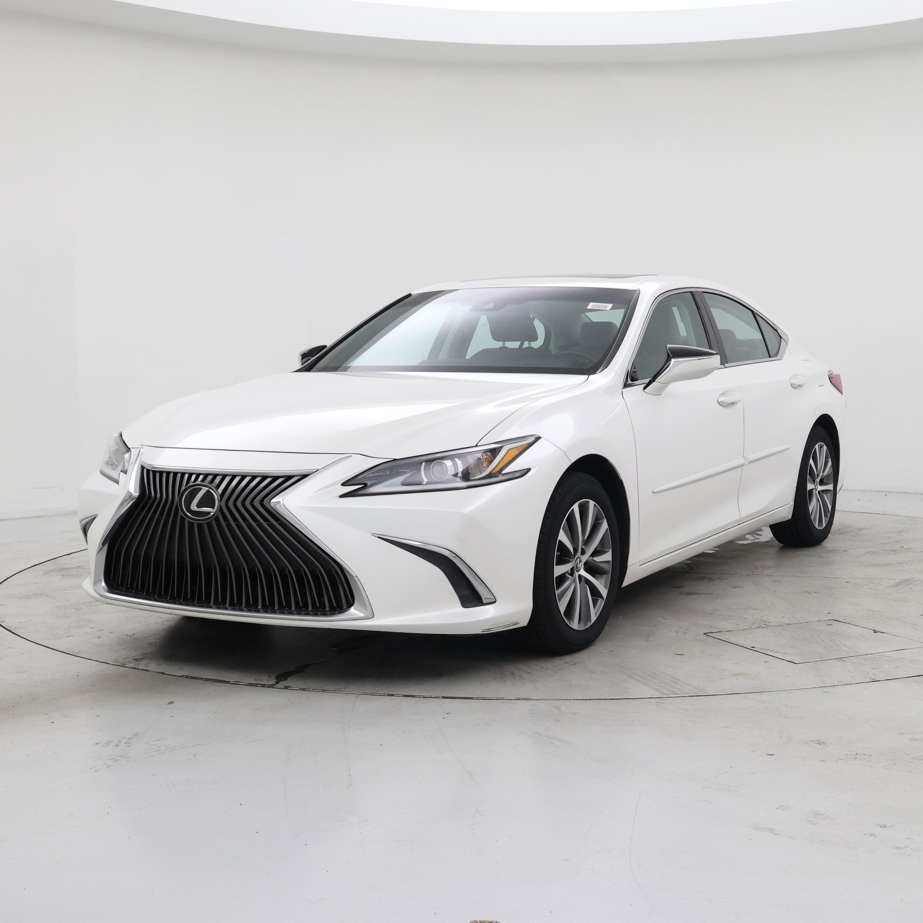 Thumbnail: 2019 Lexus ES - 4