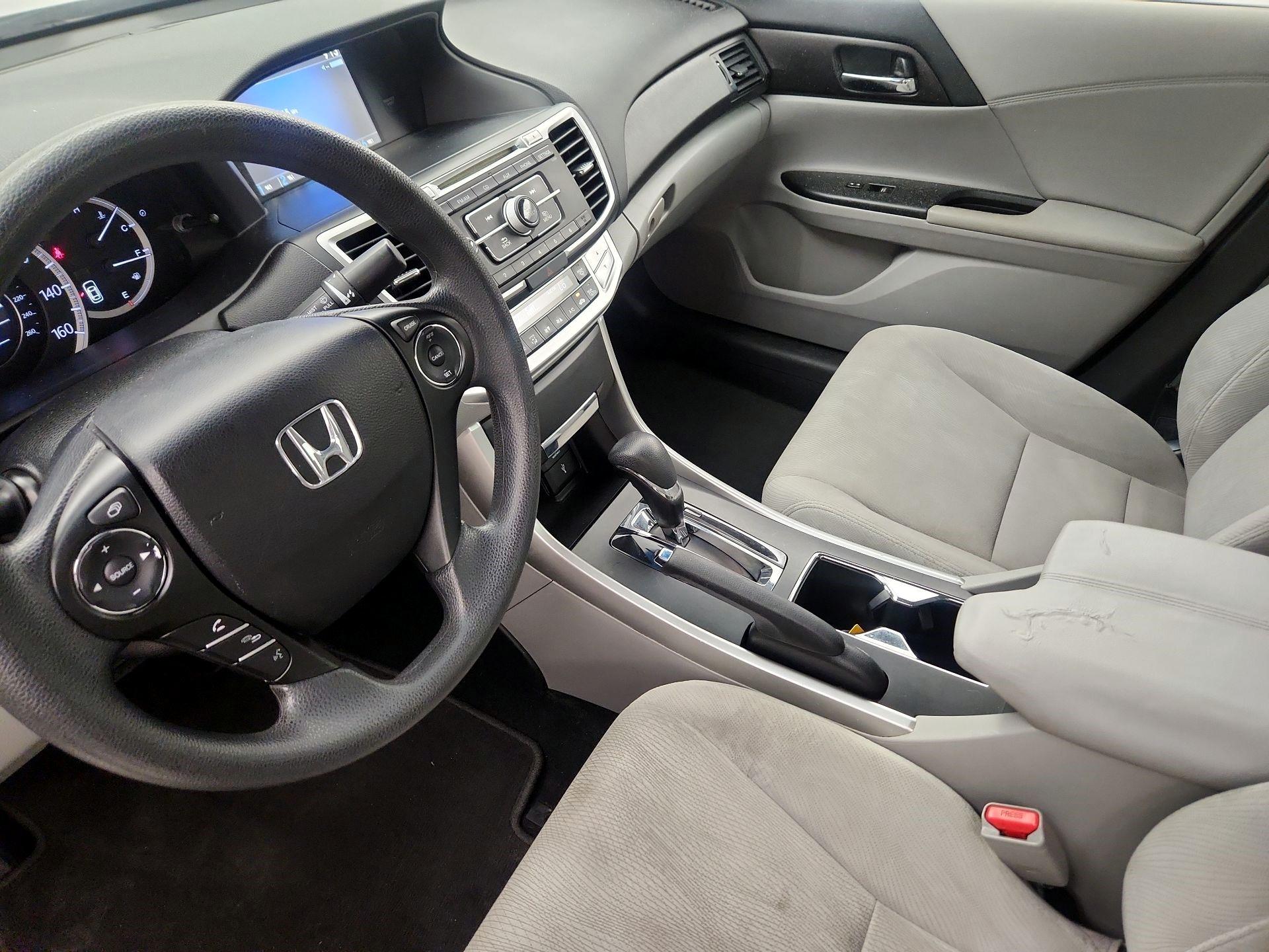 Thumbnail: 2013 Honda Accord - 11