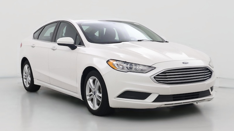 2018 Ford Fusion SE Hero Image