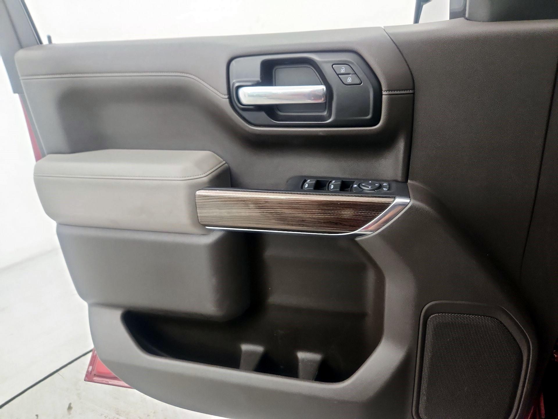 Thumbnail: 2020 Chevrolet Silverado 1500 - 12