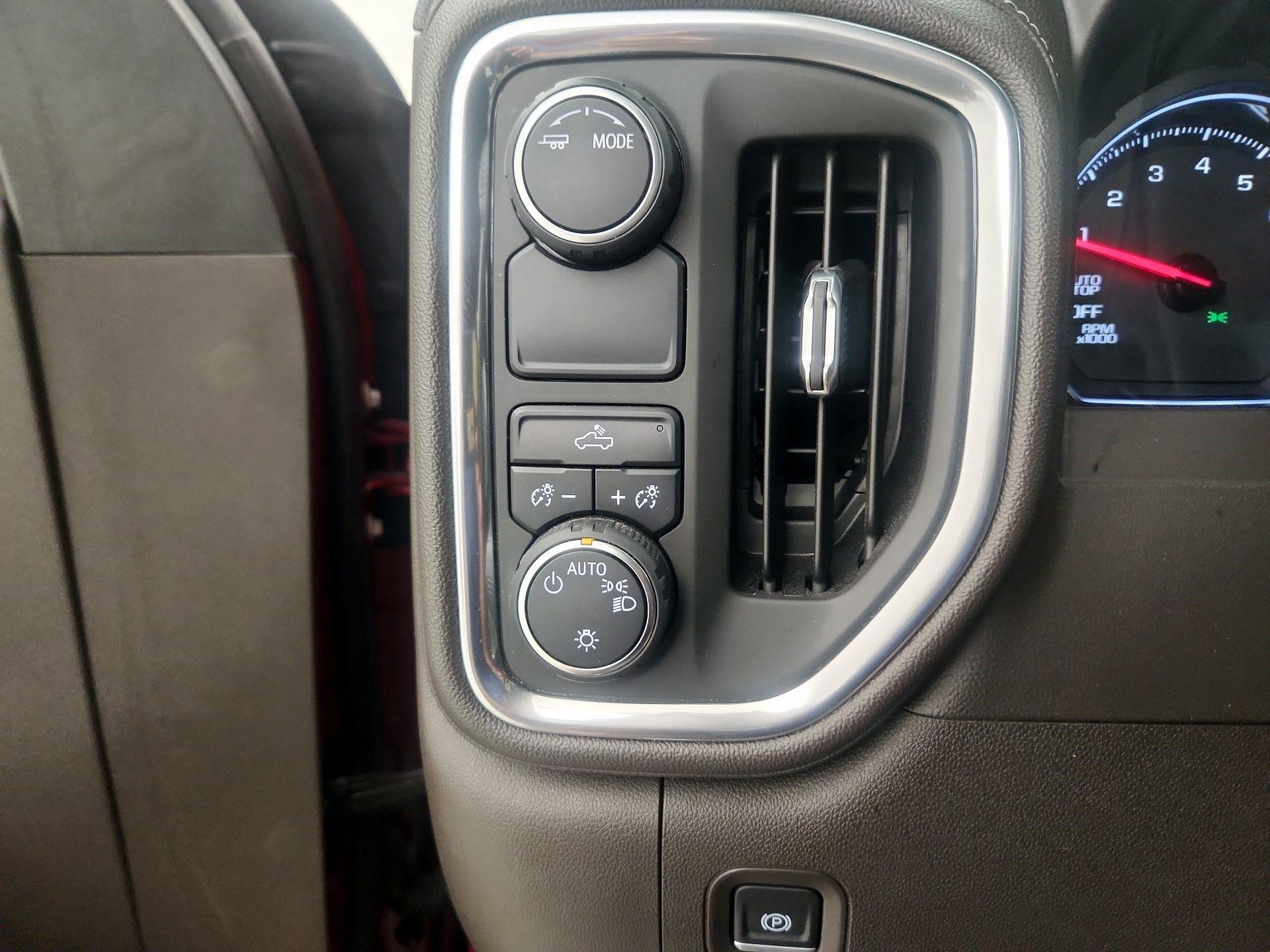 Thumbnail: 2020 Chevrolet Silverado 1500 - 14