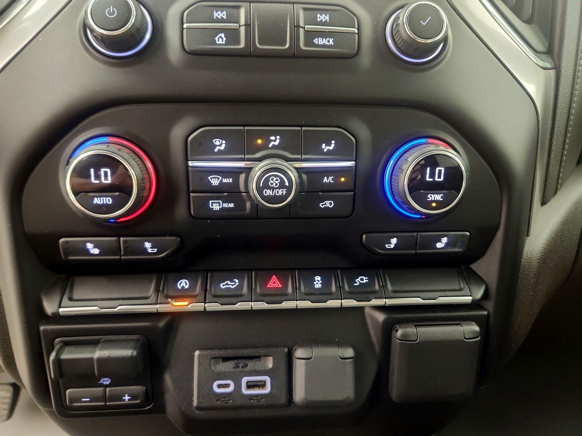 Thumbnail: 2020 Chevrolet Silverado 1500 - 16