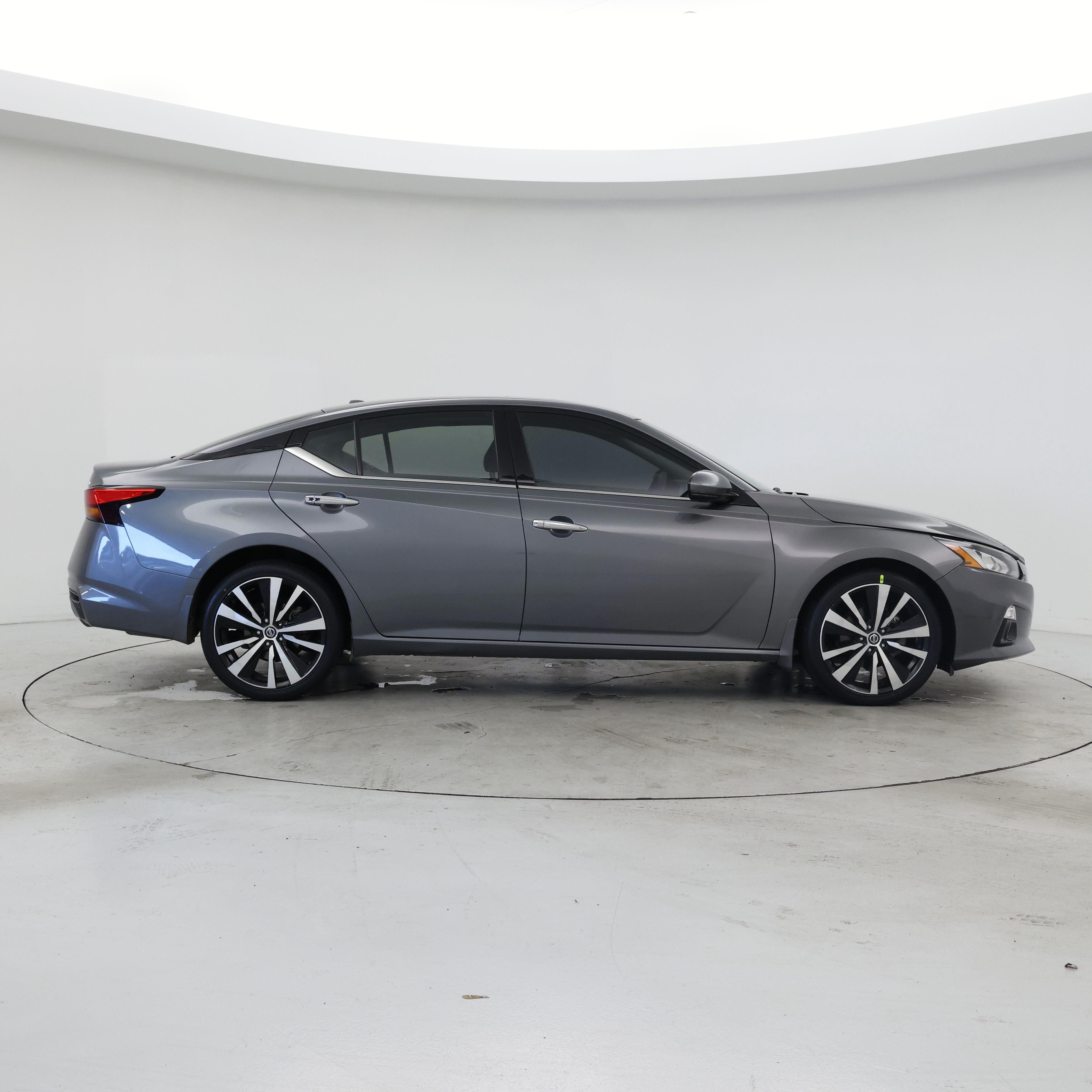 Thumbnail: 2020 Nissan Altima - 7