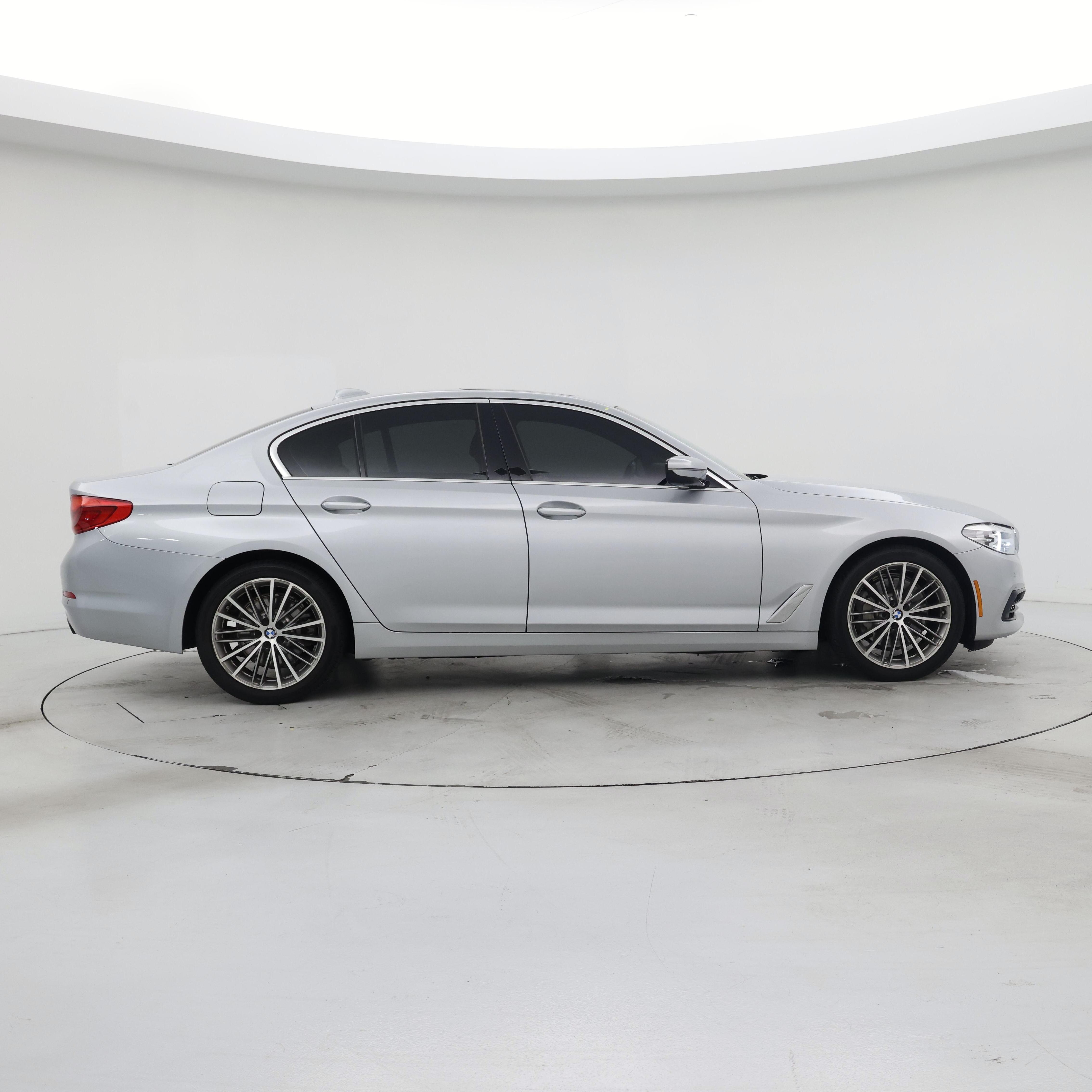 Thumbnail: 2020 BMW 5 Series - 7