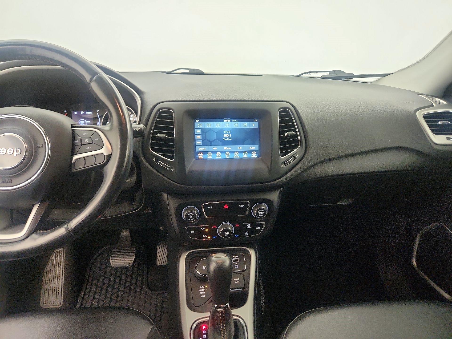 Thumbnail: 2019 Jeep Compass - 9
