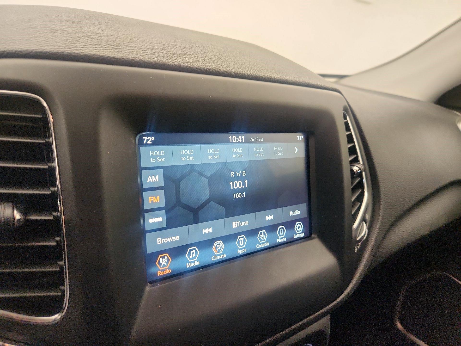 Thumbnail: 2019 Jeep Compass - 15