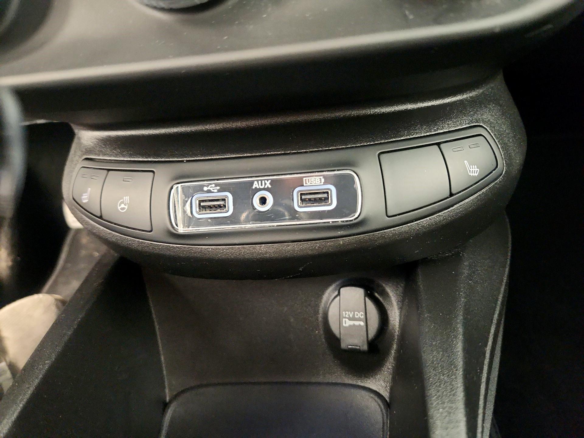 Thumbnail: 2018 Fiat 500X - 19