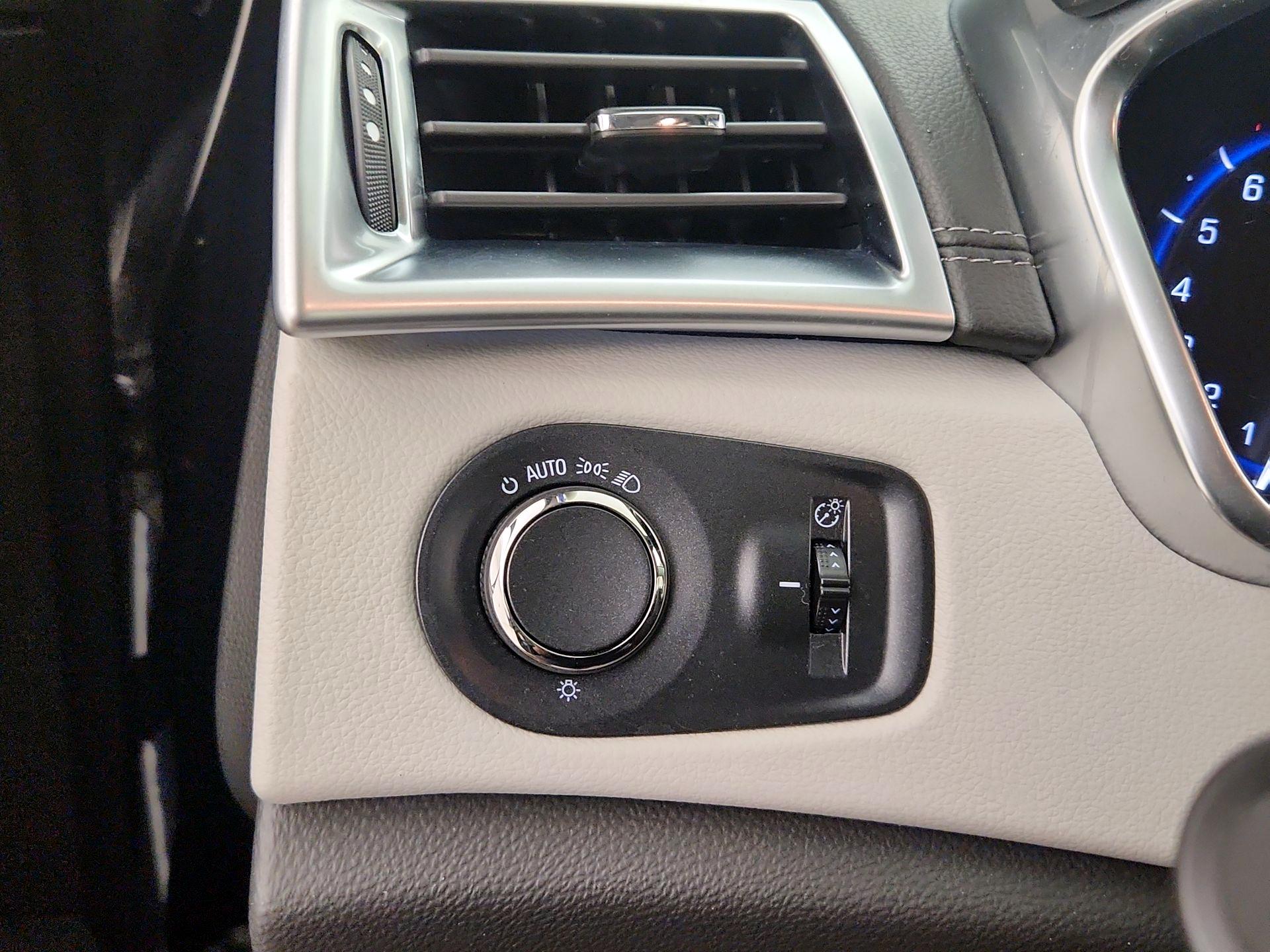 Thumbnail: 2016 Cadillac SRX - 13