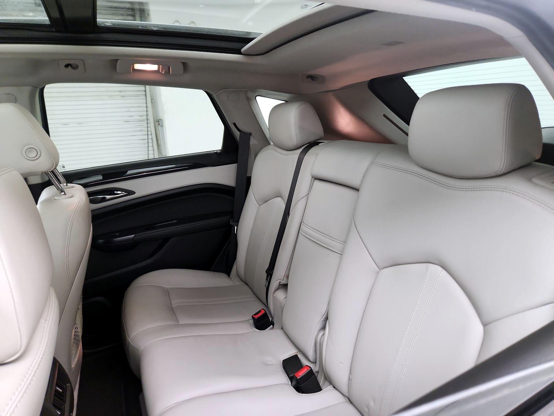 Thumbnail: 2016 Cadillac SRX - 19