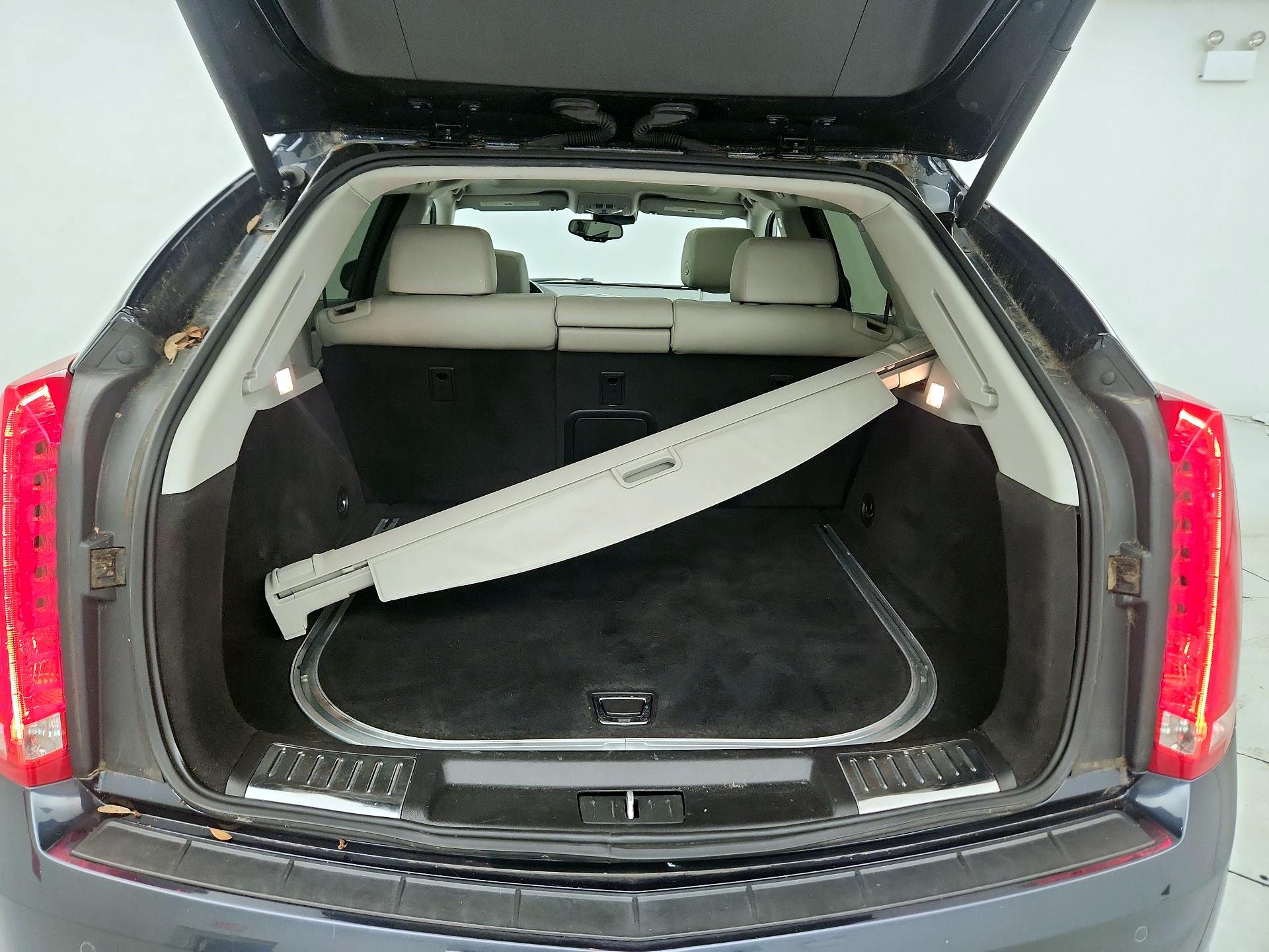 Thumbnail: 2016 Cadillac SRX - 20