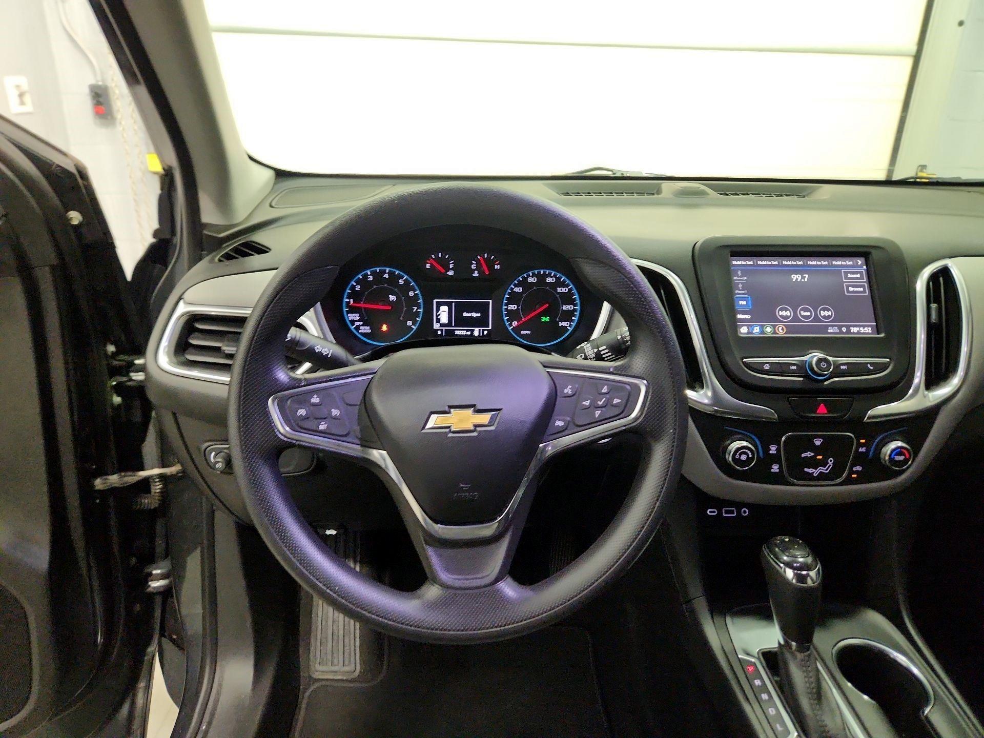 Thumbnail: 2019 Chevrolet Equinox - 10