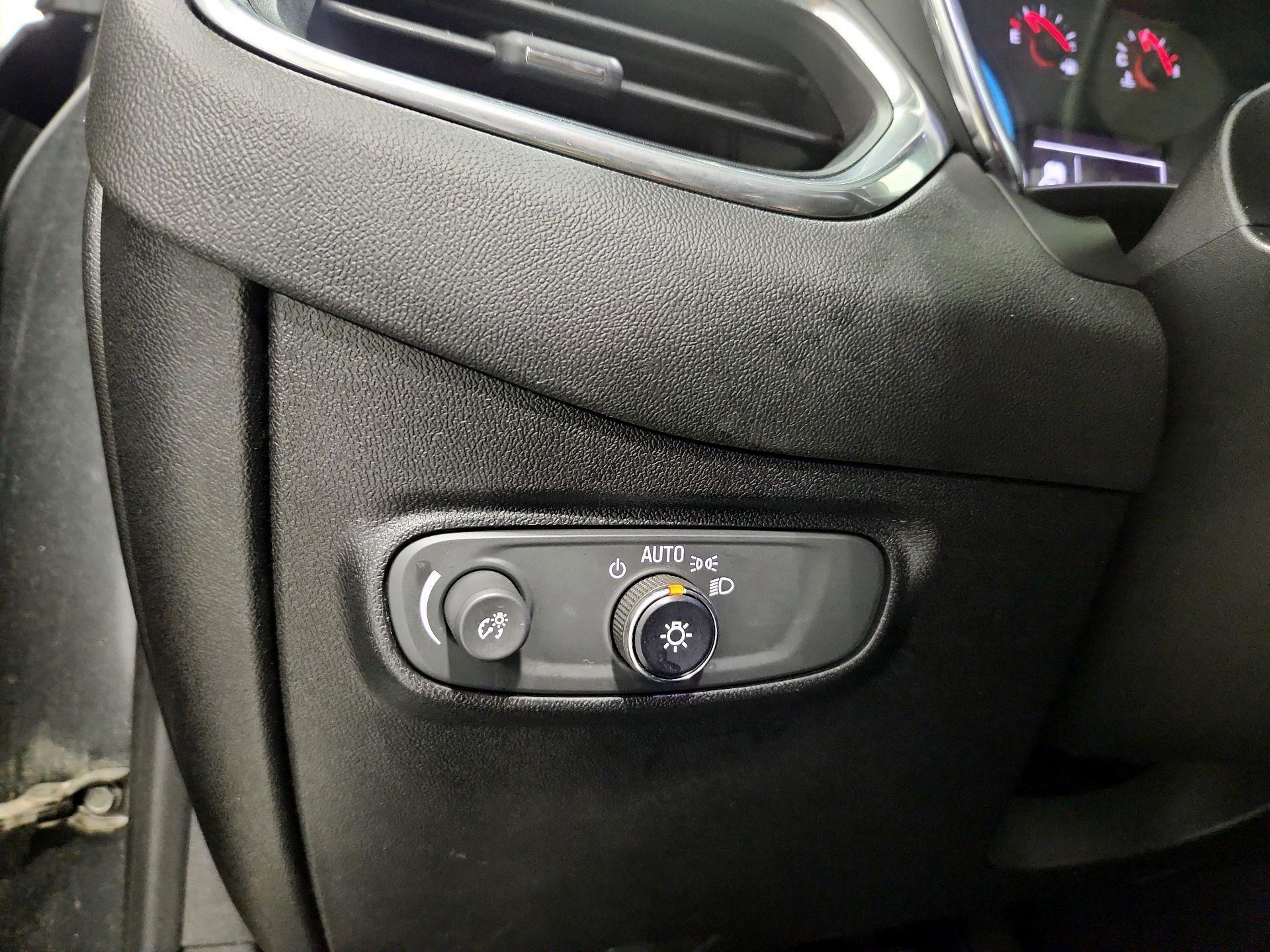 Thumbnail: 2019 Chevrolet Equinox - 13