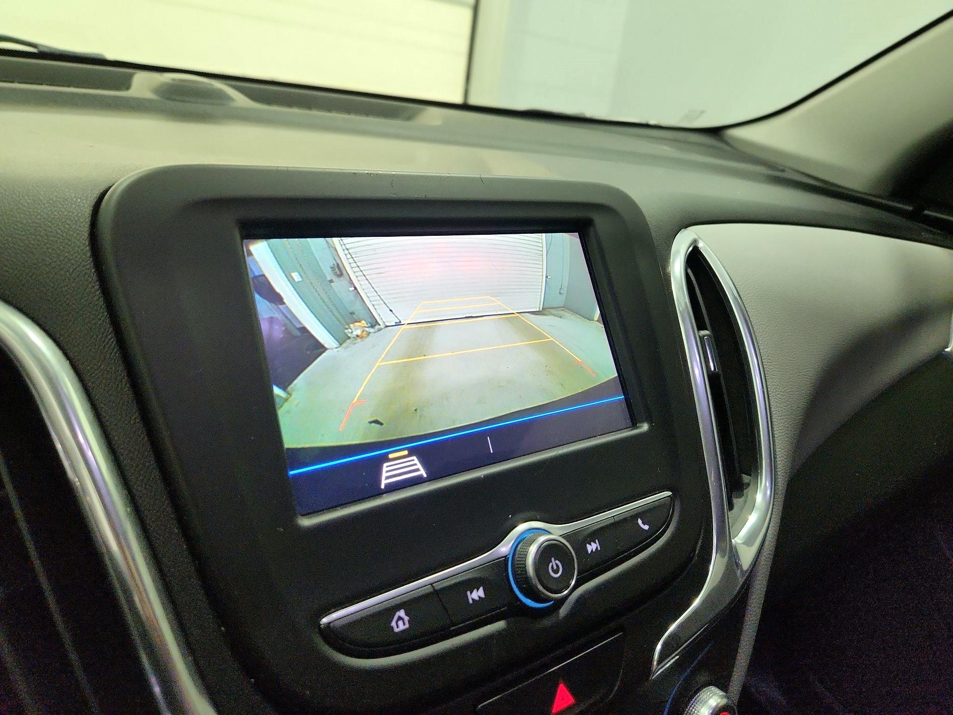 Thumbnail: 2019 Chevrolet Equinox - 14