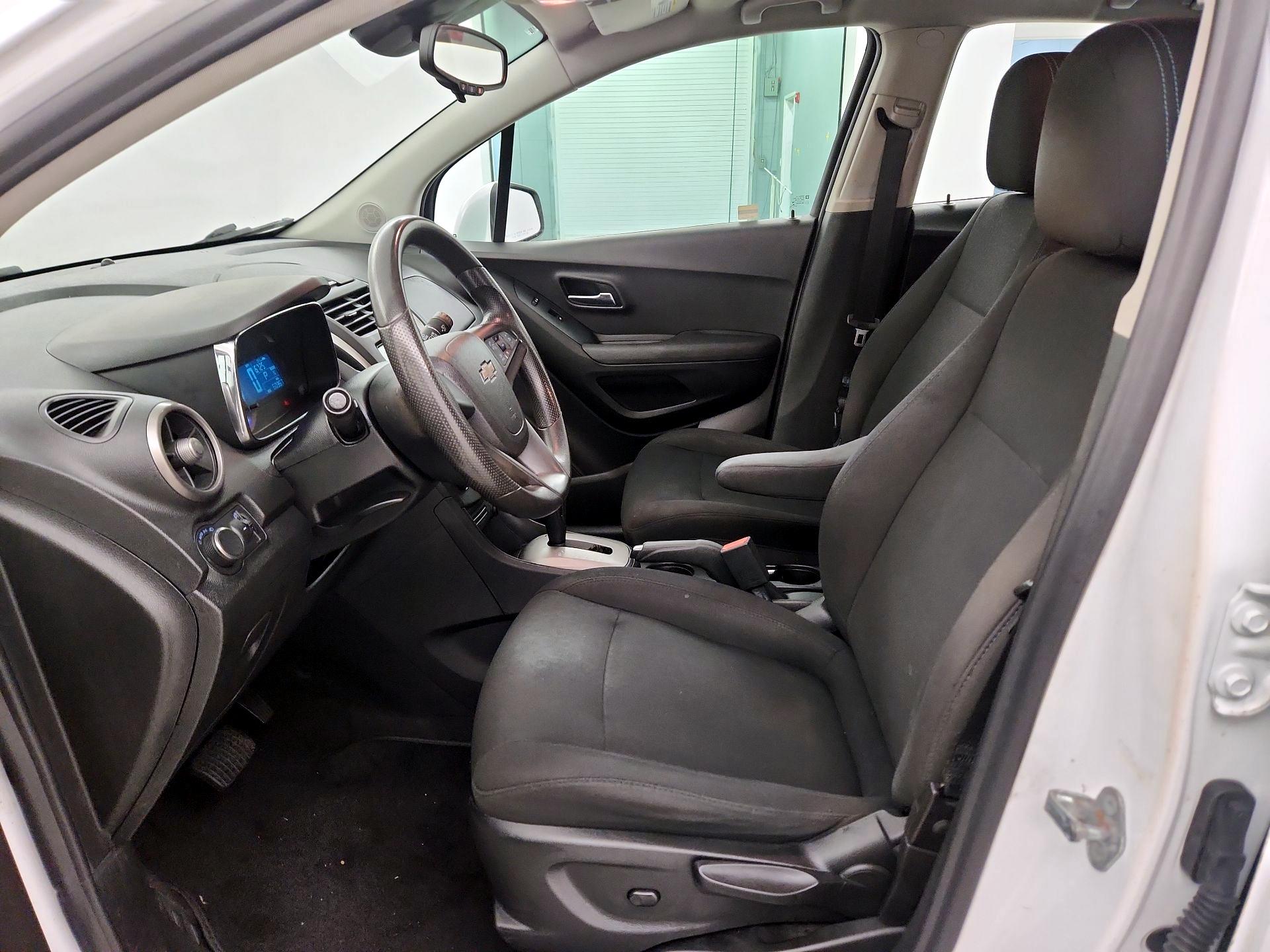 Thumbnail: 2016 Chevrolet Trax - 9