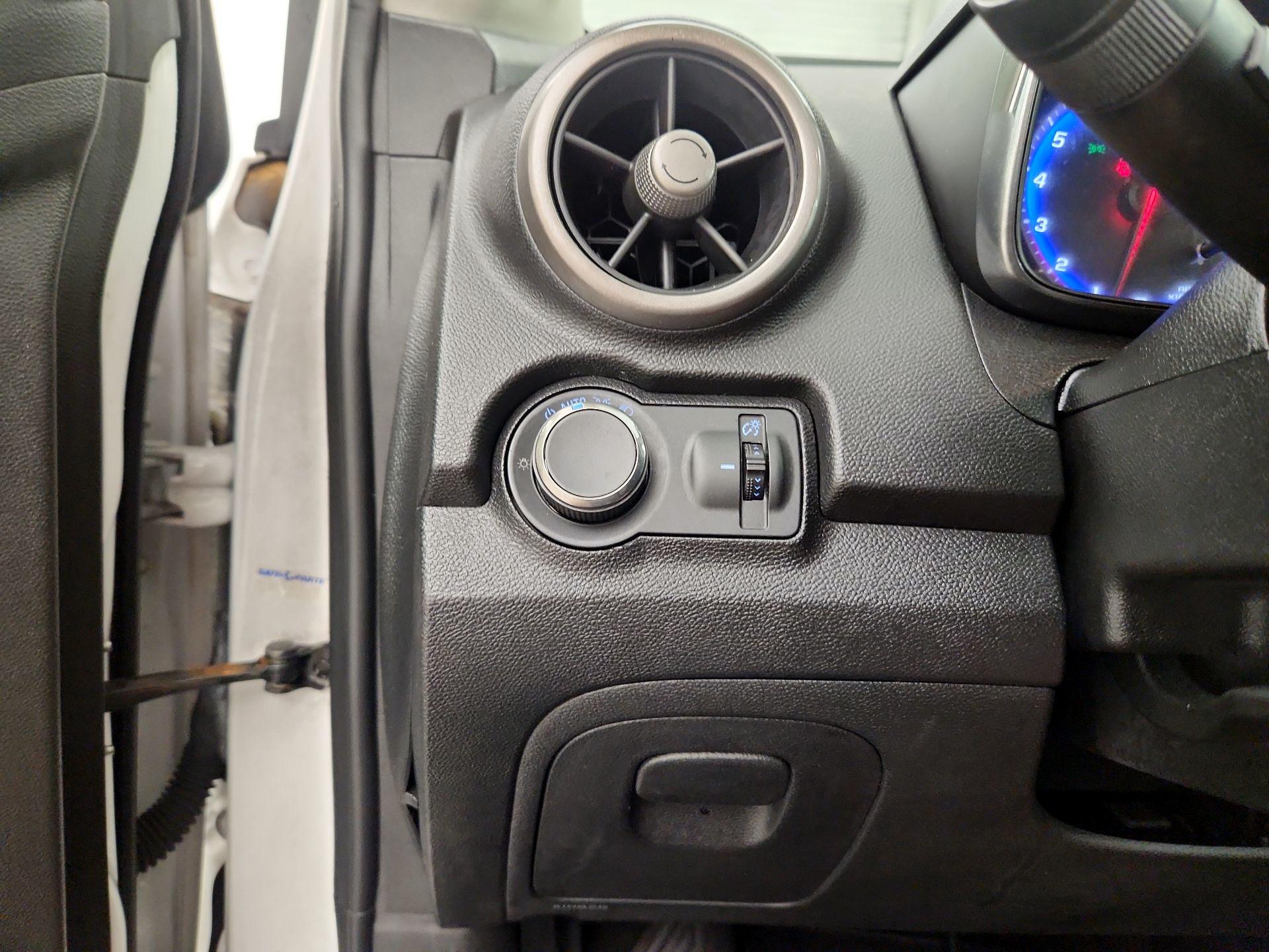 Thumbnail: 2016 Chevrolet Trax - 11