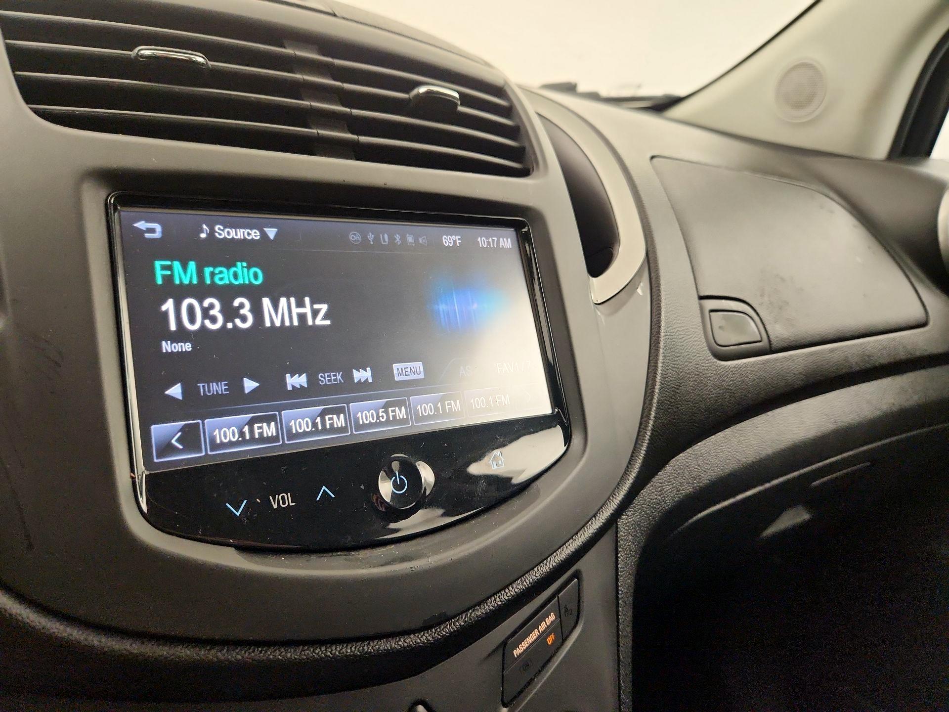 Thumbnail: 2016 Chevrolet Trax - 13