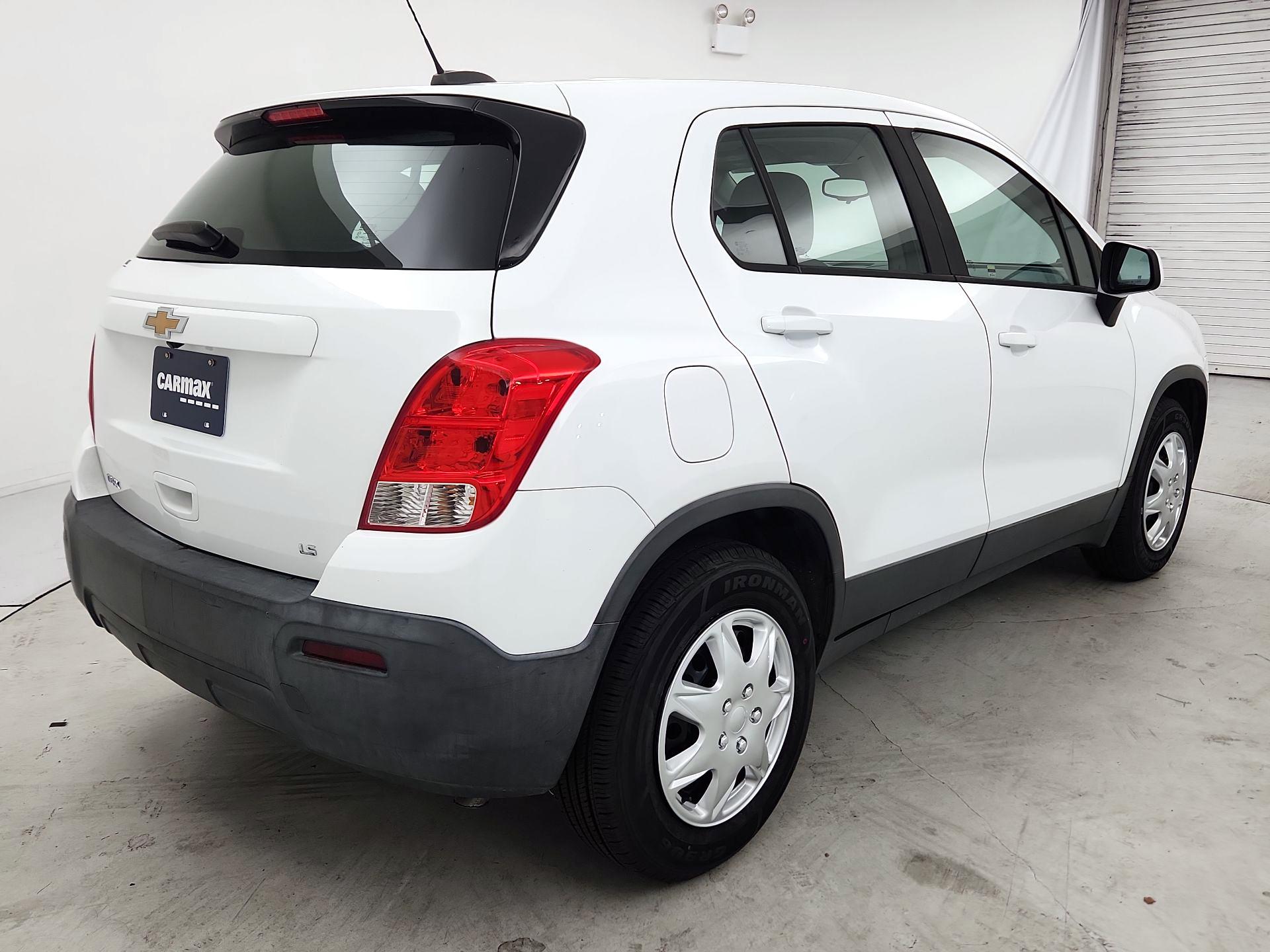 Thumbnail: 2016 Chevrolet Trax - 5