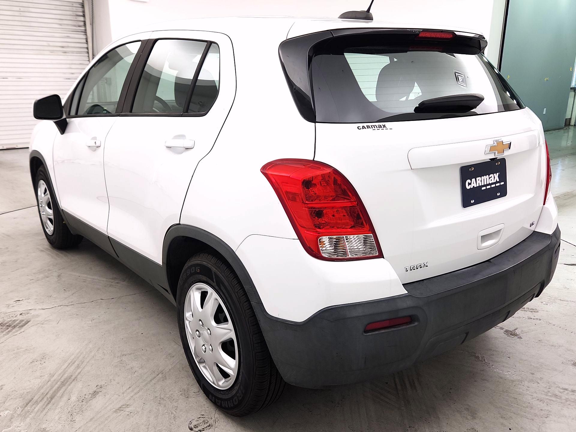 Thumbnail: 2016 Chevrolet Trax - 7