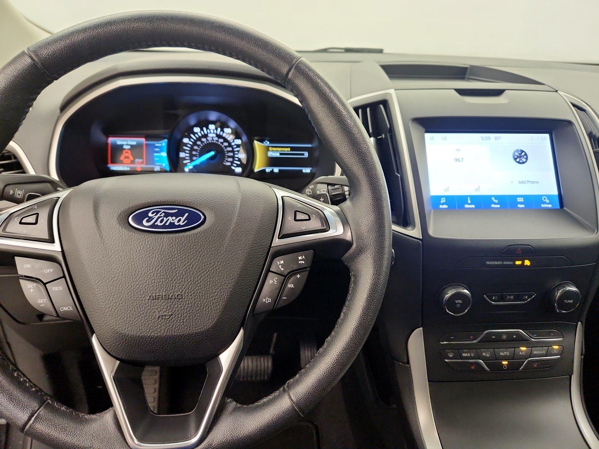 Thumbnail: 2020 Ford Edge - 9