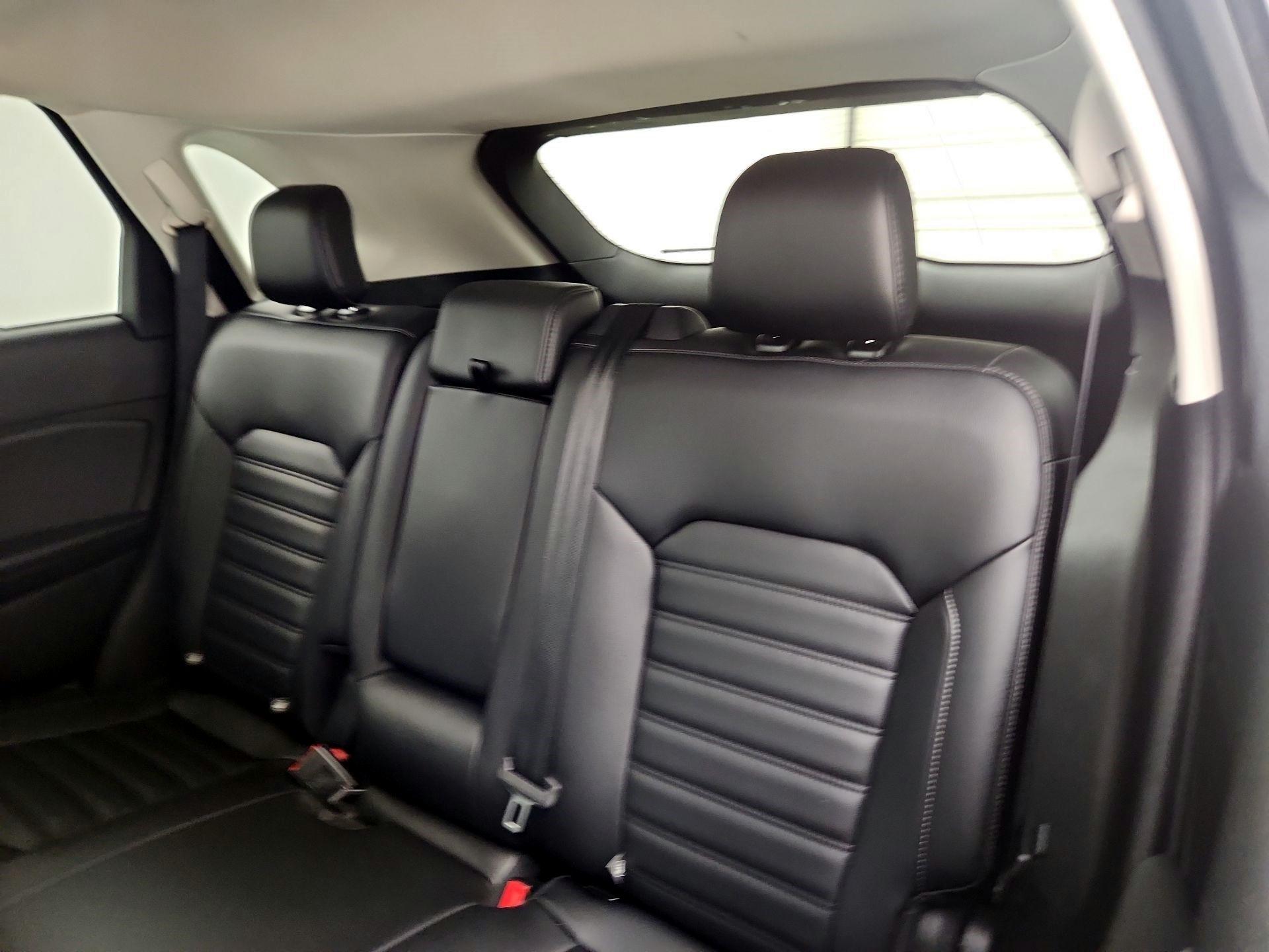Thumbnail: 2020 Ford Edge - 19