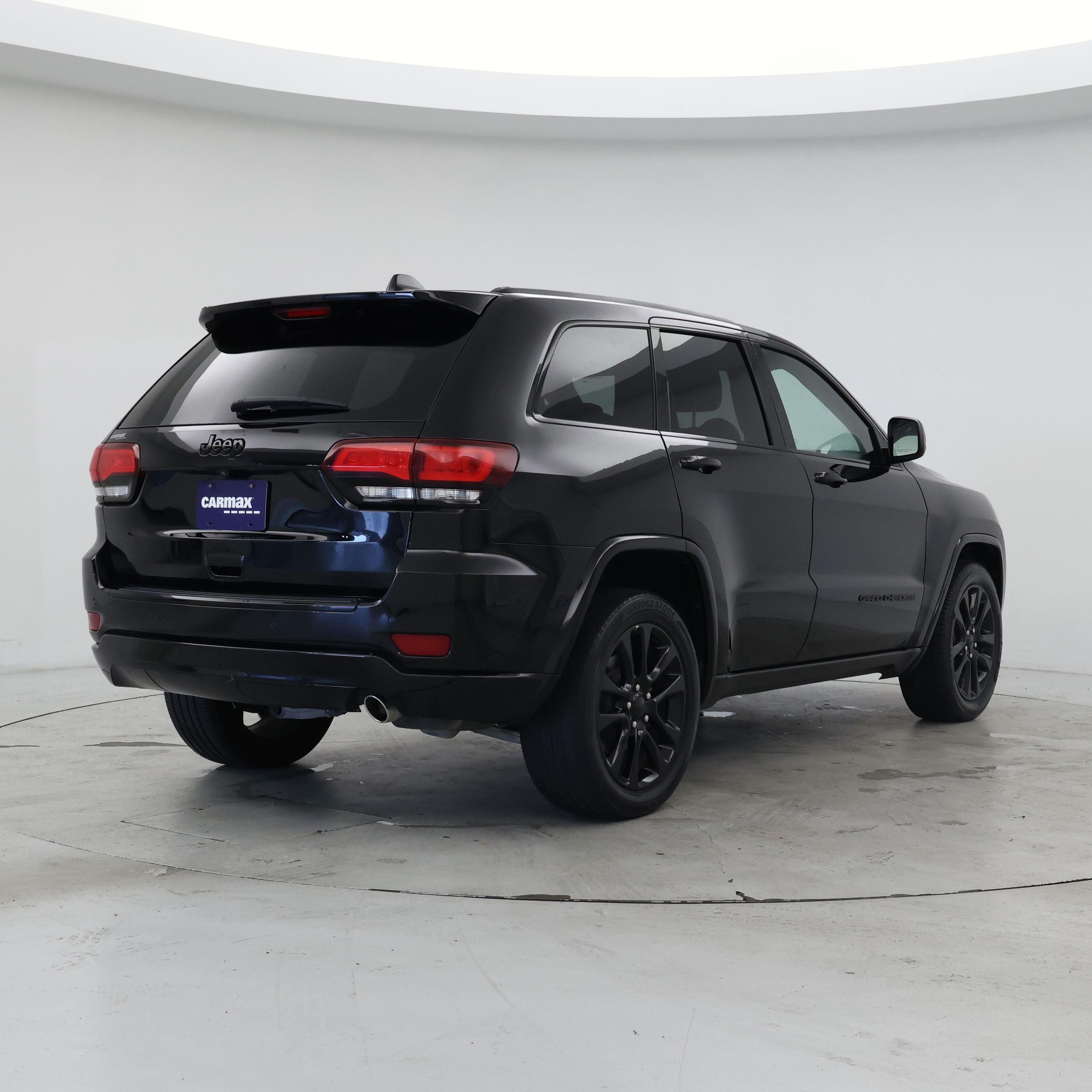 Thumbnail: 2018 Jeep Grand Cherokee - 8