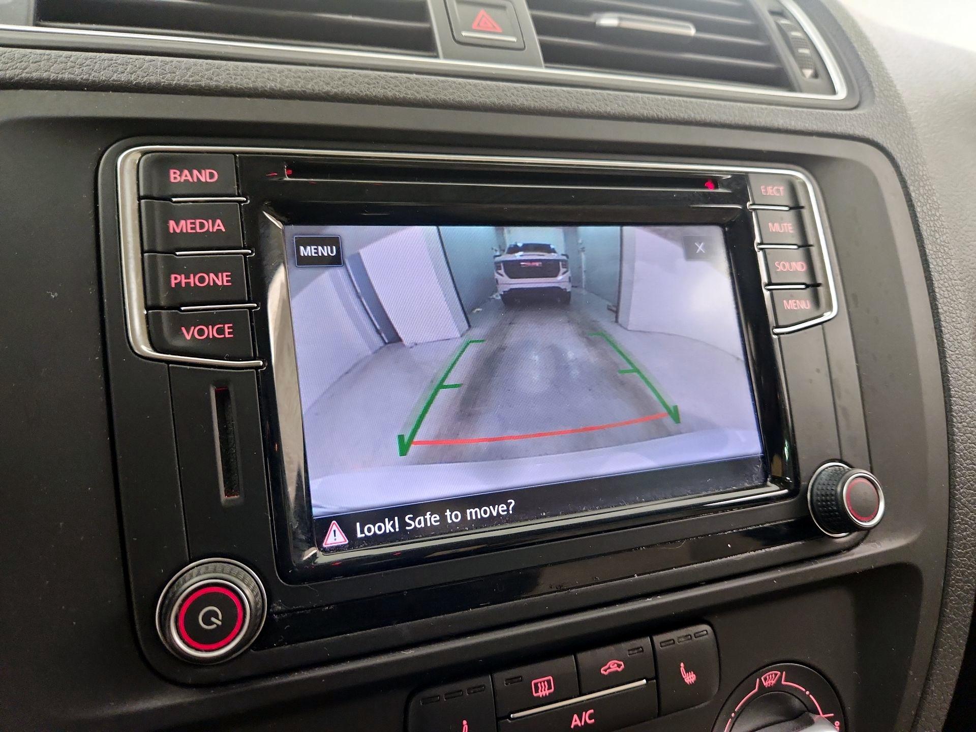 Thumbnail: 2017 Volkswagen Jetta - 12