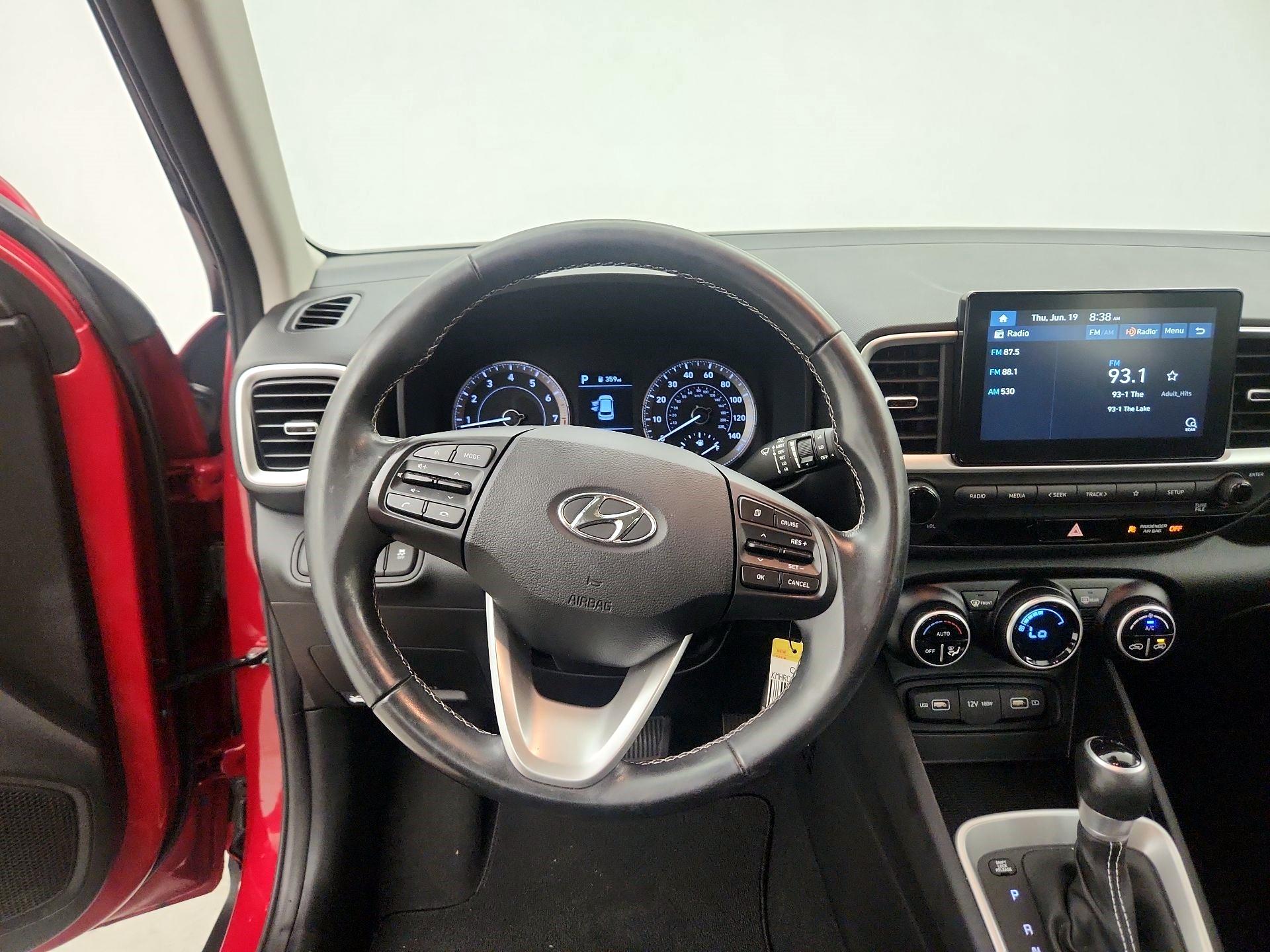 Thumbnail: 2022 Hyundai Venue - 10