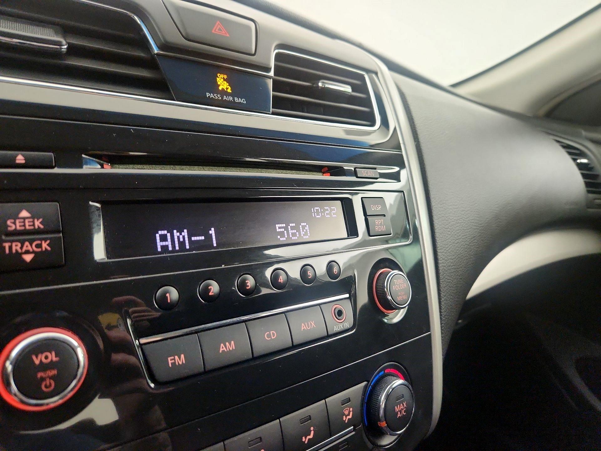 Thumbnail: 2013 Nissan Altima - 12