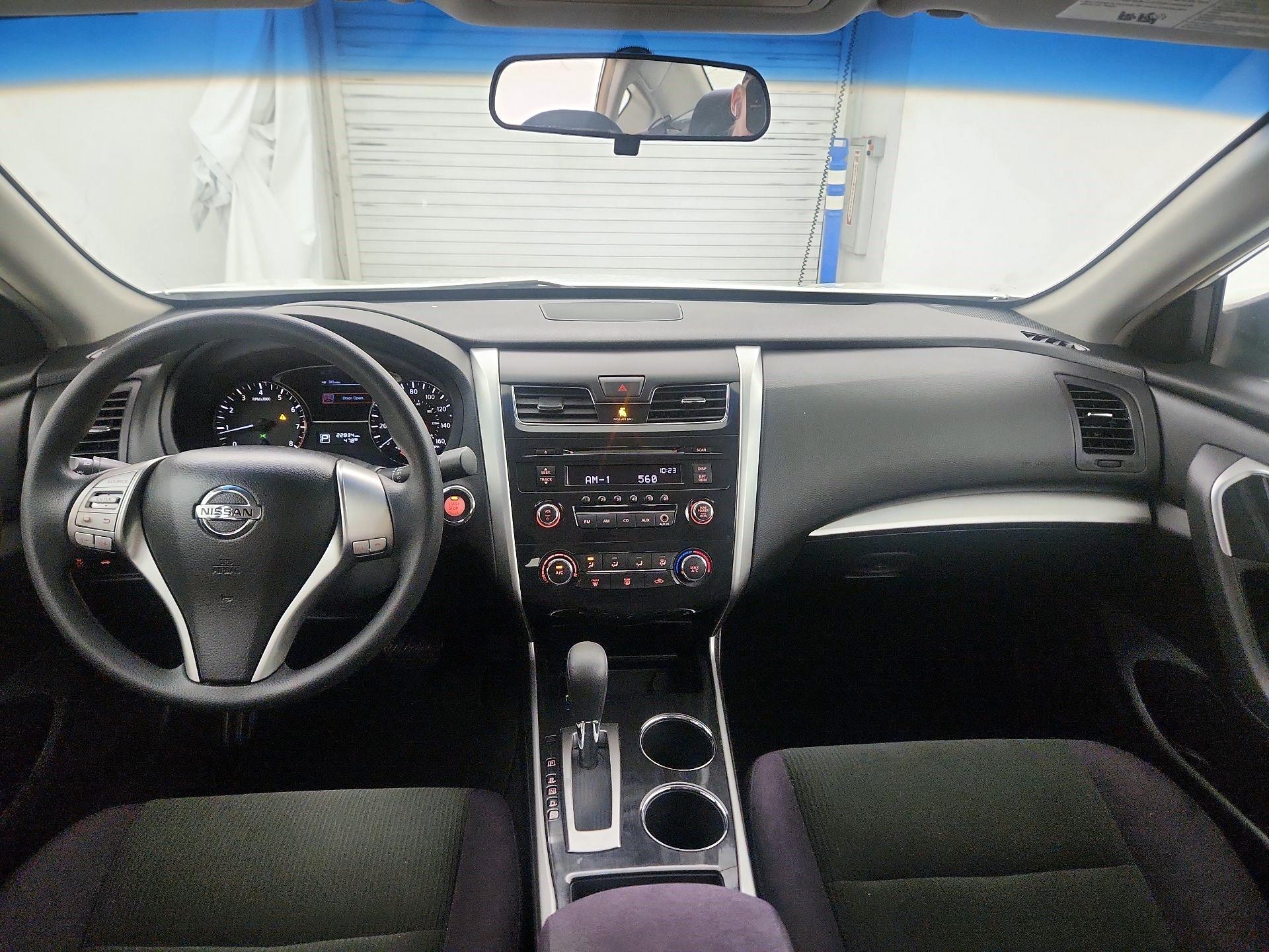 Thumbnail: 2013 Nissan Altima - 8