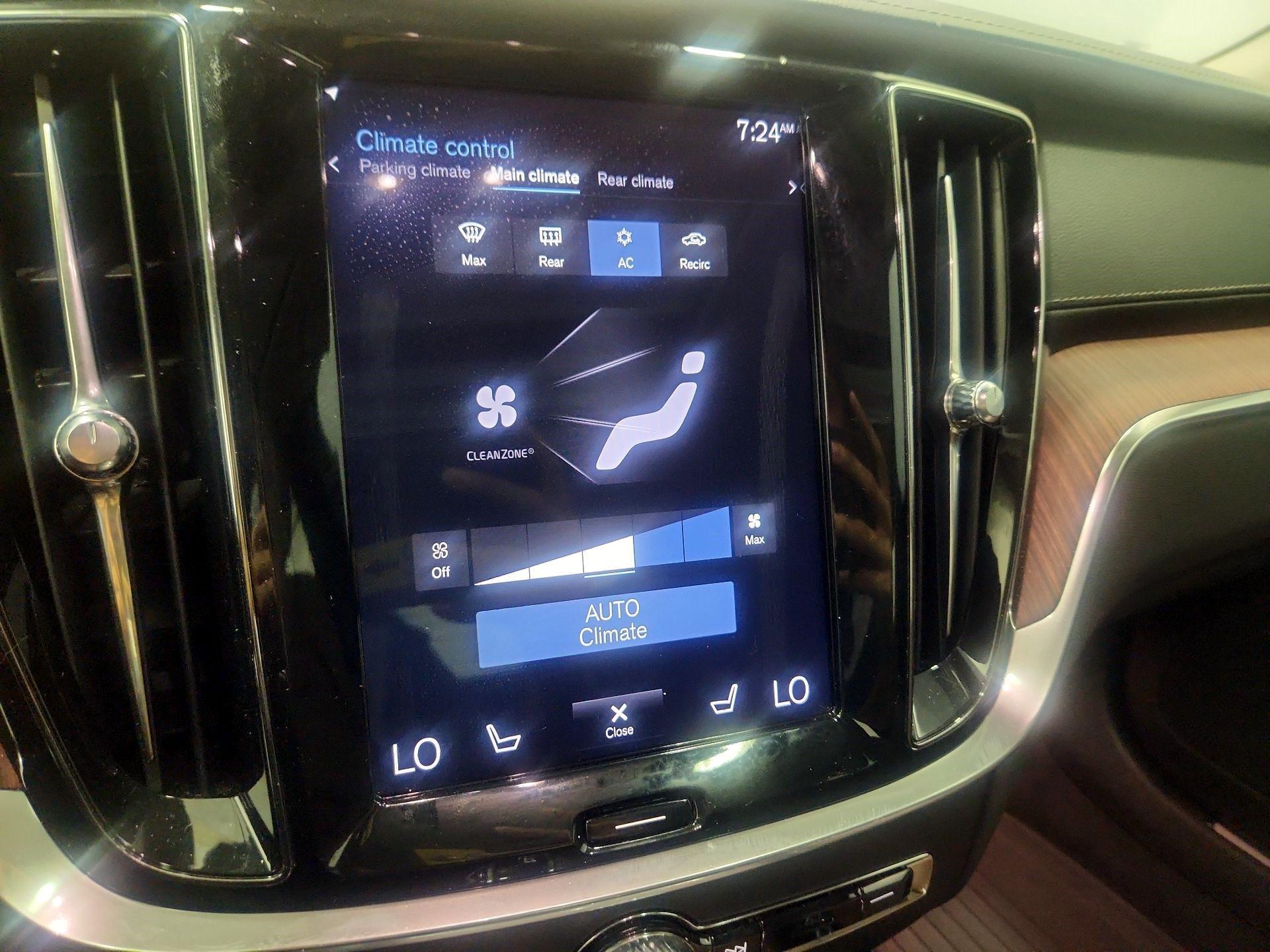 Thumbnail: 2019 Volvo S60 - 17
