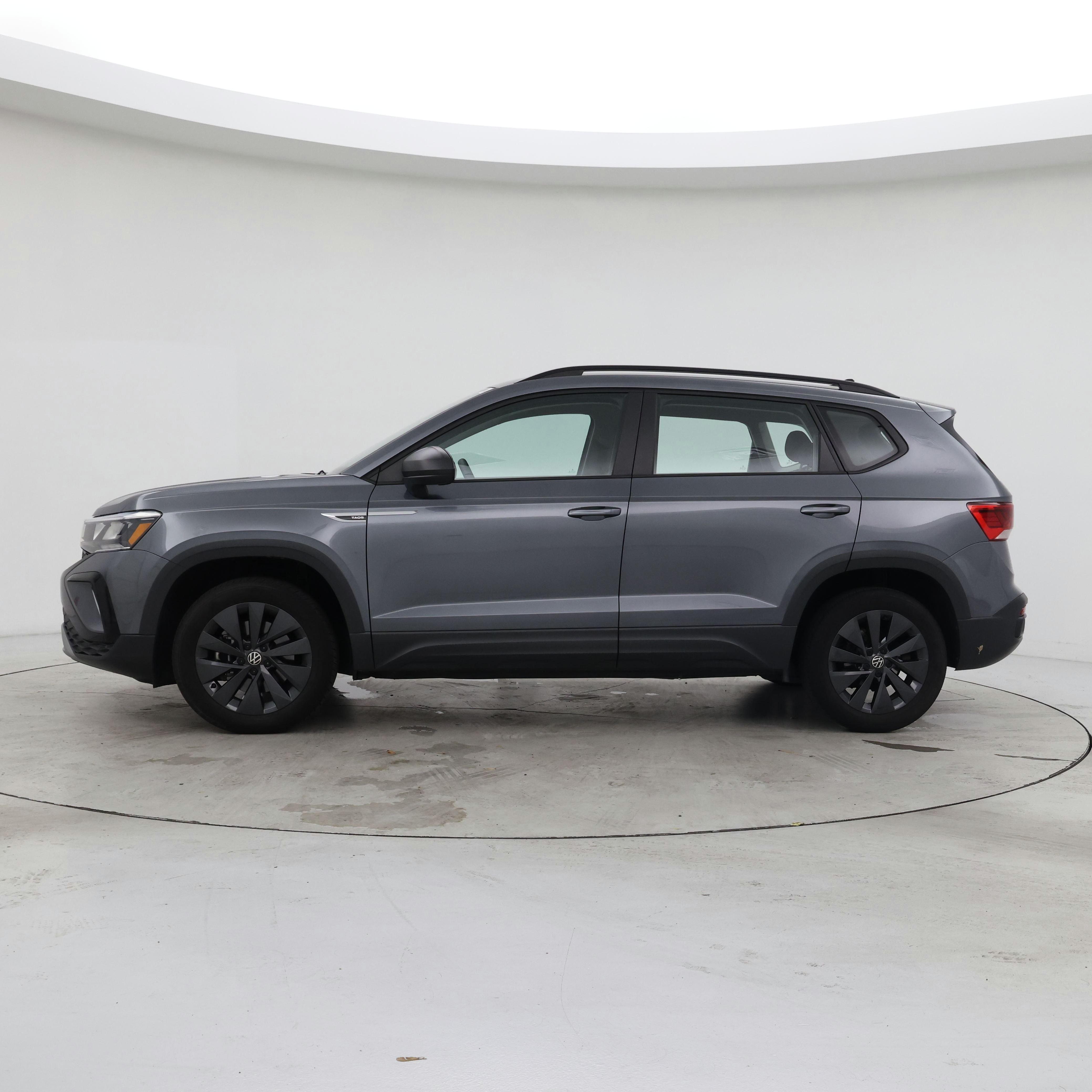 Thumbnail: 2022 Volkswagen Taos - 3